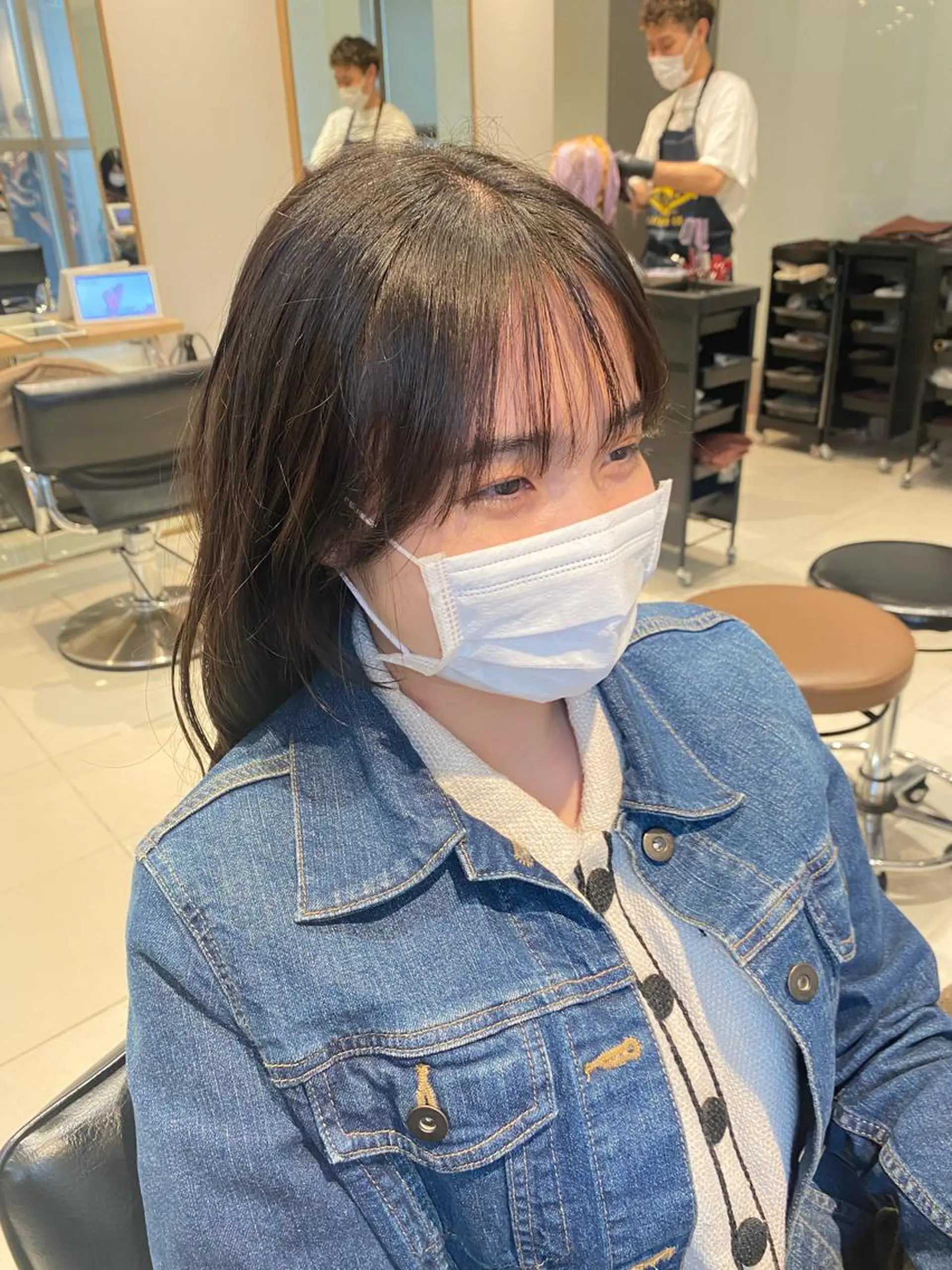 ミディアム カラー 赤み消しグレージュ 🫒ｒｅｏｎのヘアスタイル