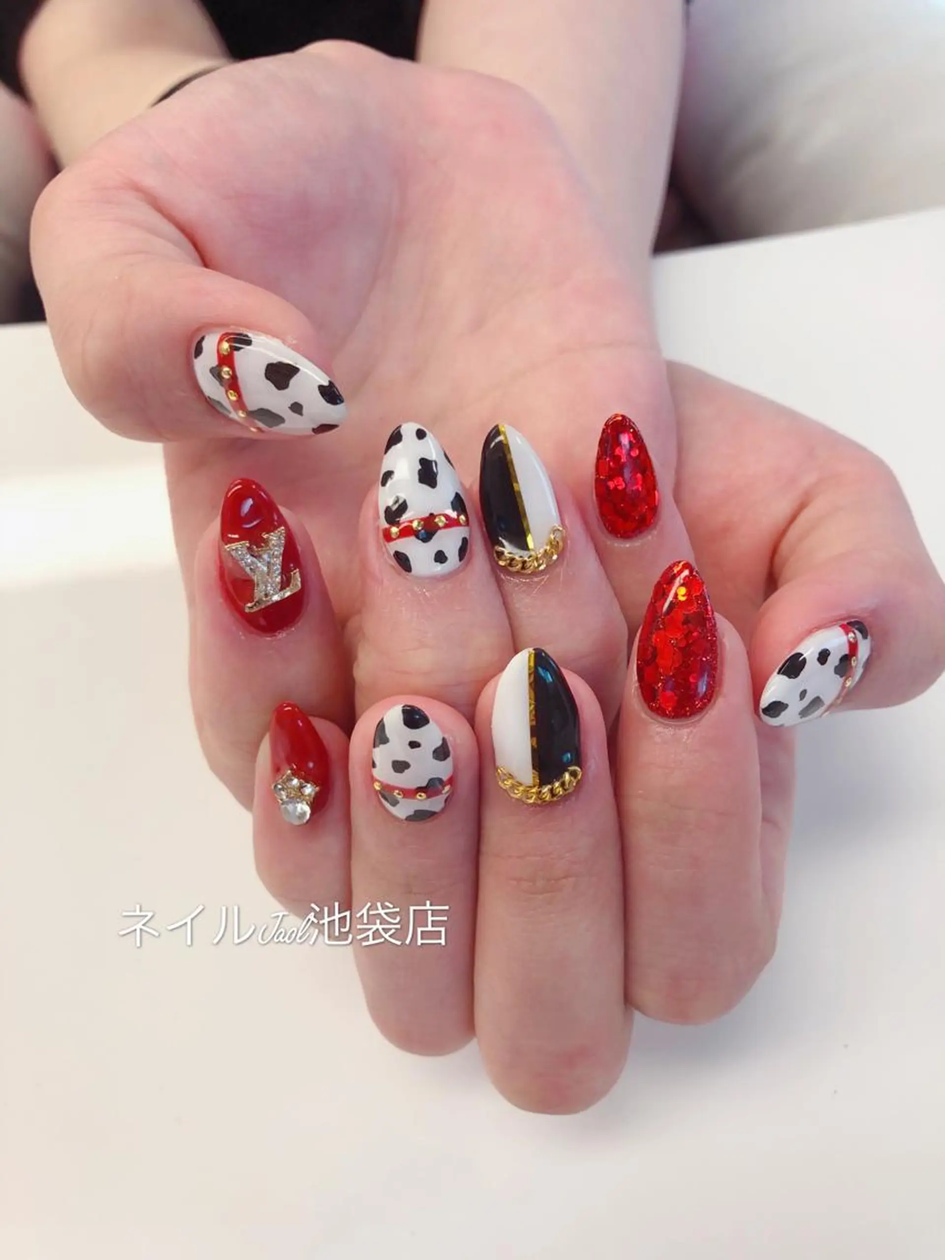 ミディアム nail jaol池袋店所属・ネイルJaol 池袋のネイルデザイン