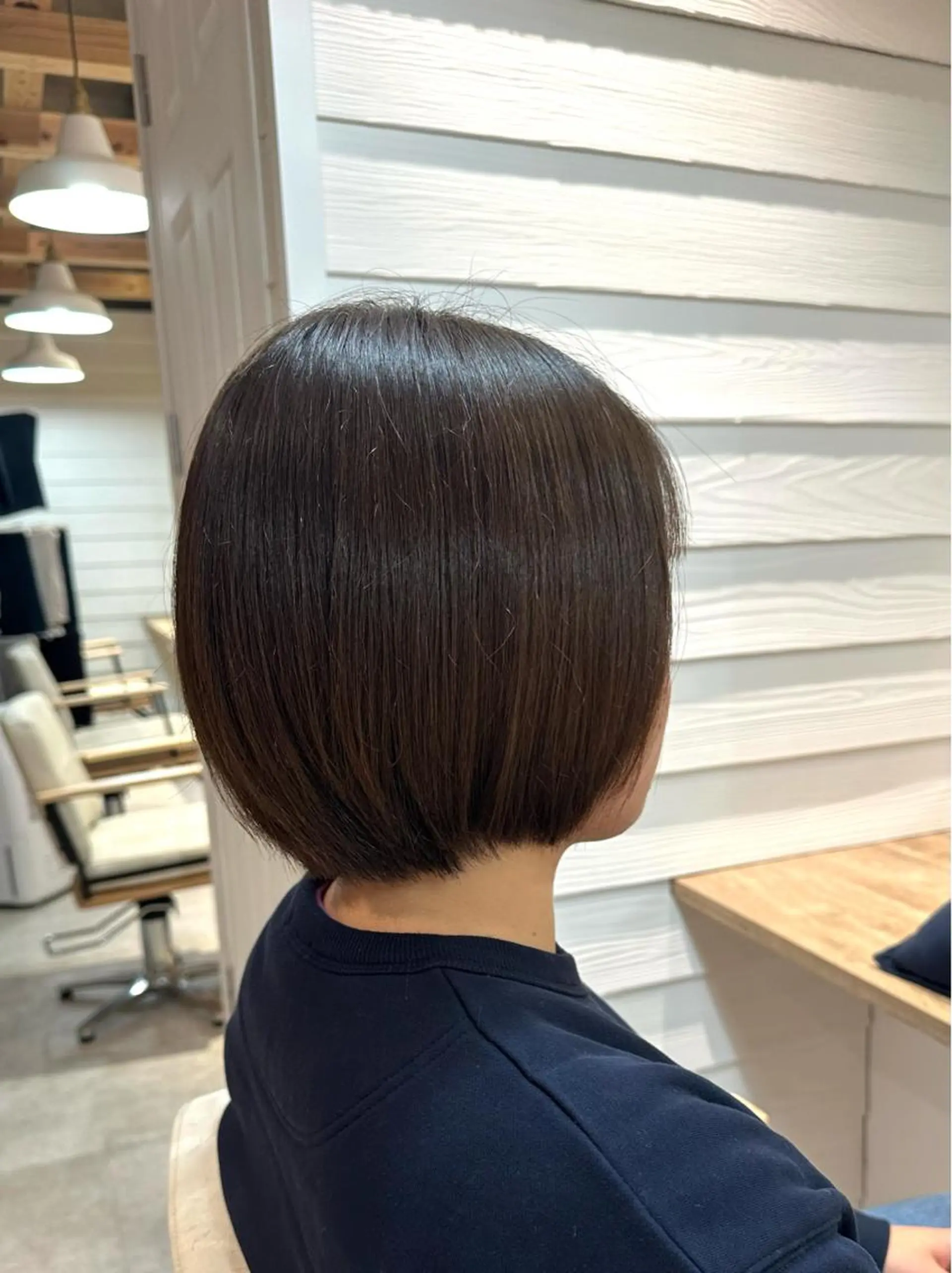 ショート カラー Annie 吉田 裕美のヘアスタイル