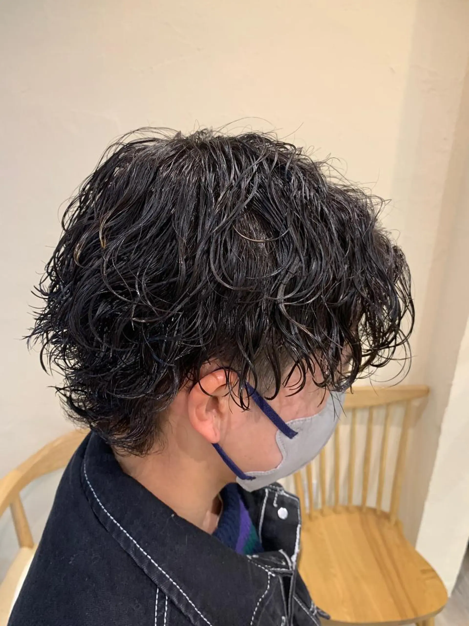 ミディアム パーマ メンズ 波巻きパーマ メンズウルフカット ウルフカット カット パーマ Hair Design Room  SHEEFT所属・【豊橋メンズ特化】 SHEEFTタイガのヘアスタイル