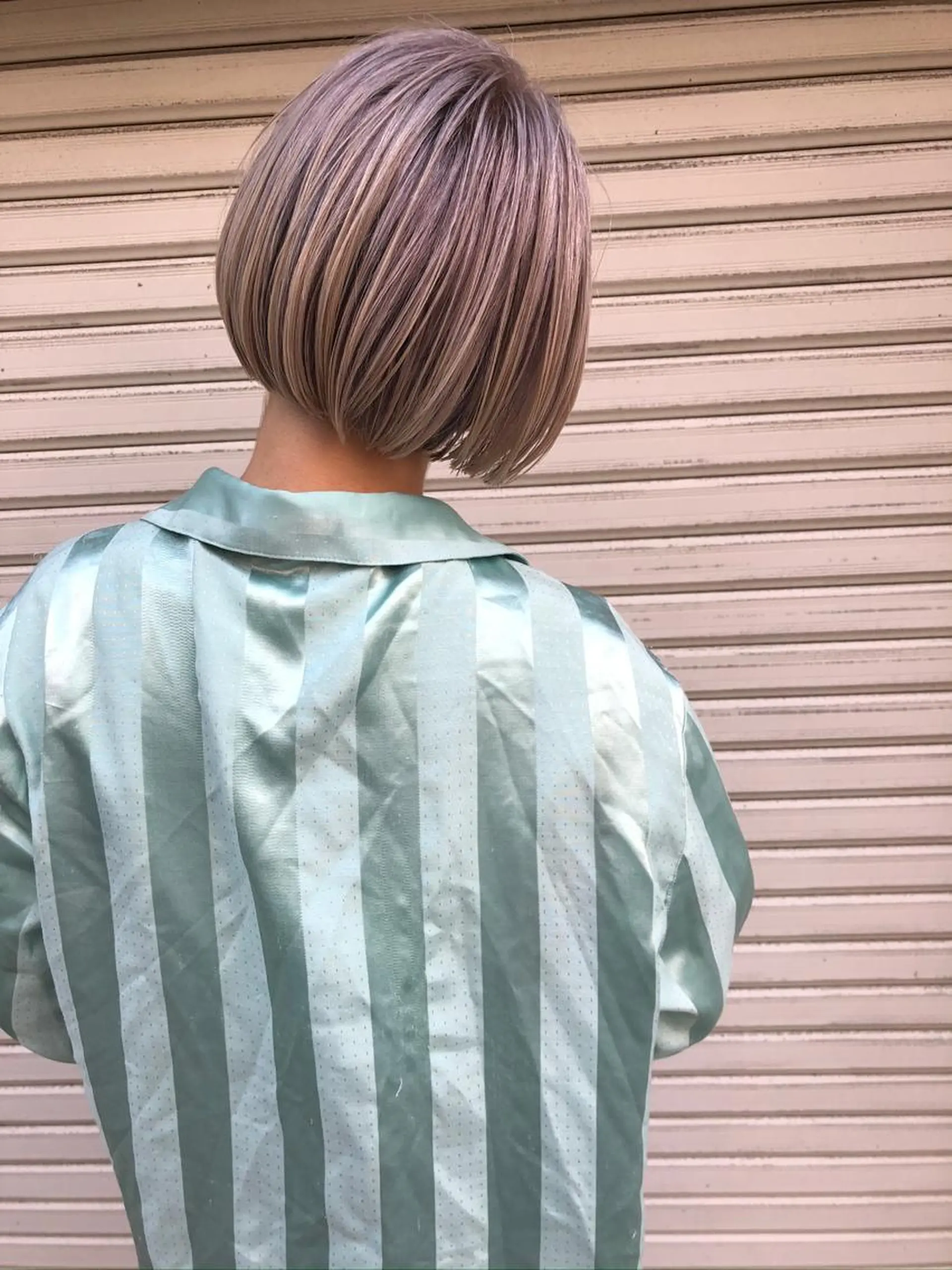 ミディアム カラー ブリーチカラーが人気 onnuのヘアスタイル