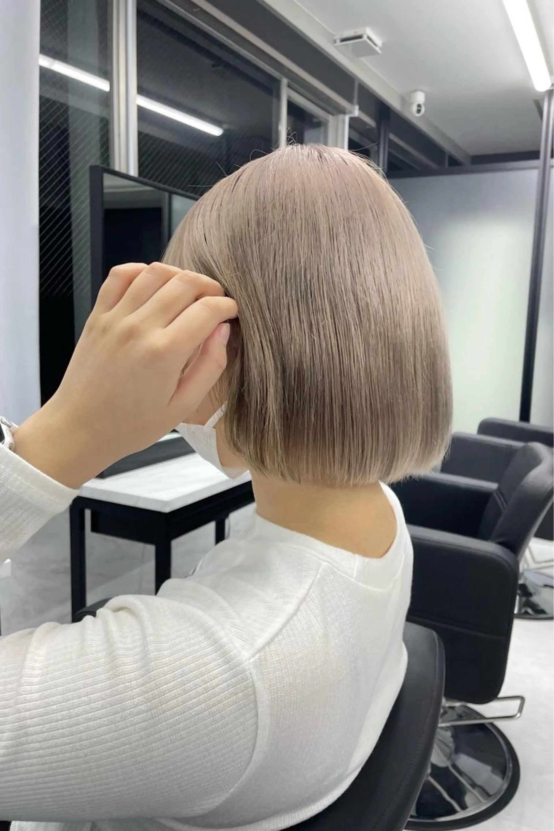 ミディアム カラー ダブルカラー グレージュ ミルクティーグレージュ Wehlen所属・透明感カラー🌟 keisukeのヘアスタイル