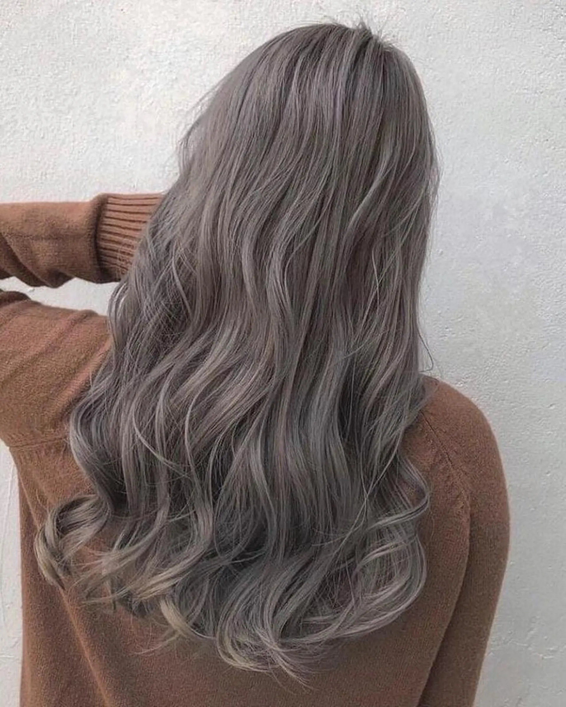 ロング ヘアカラー 艶髪職人🫧 タイキのヘアスタイル