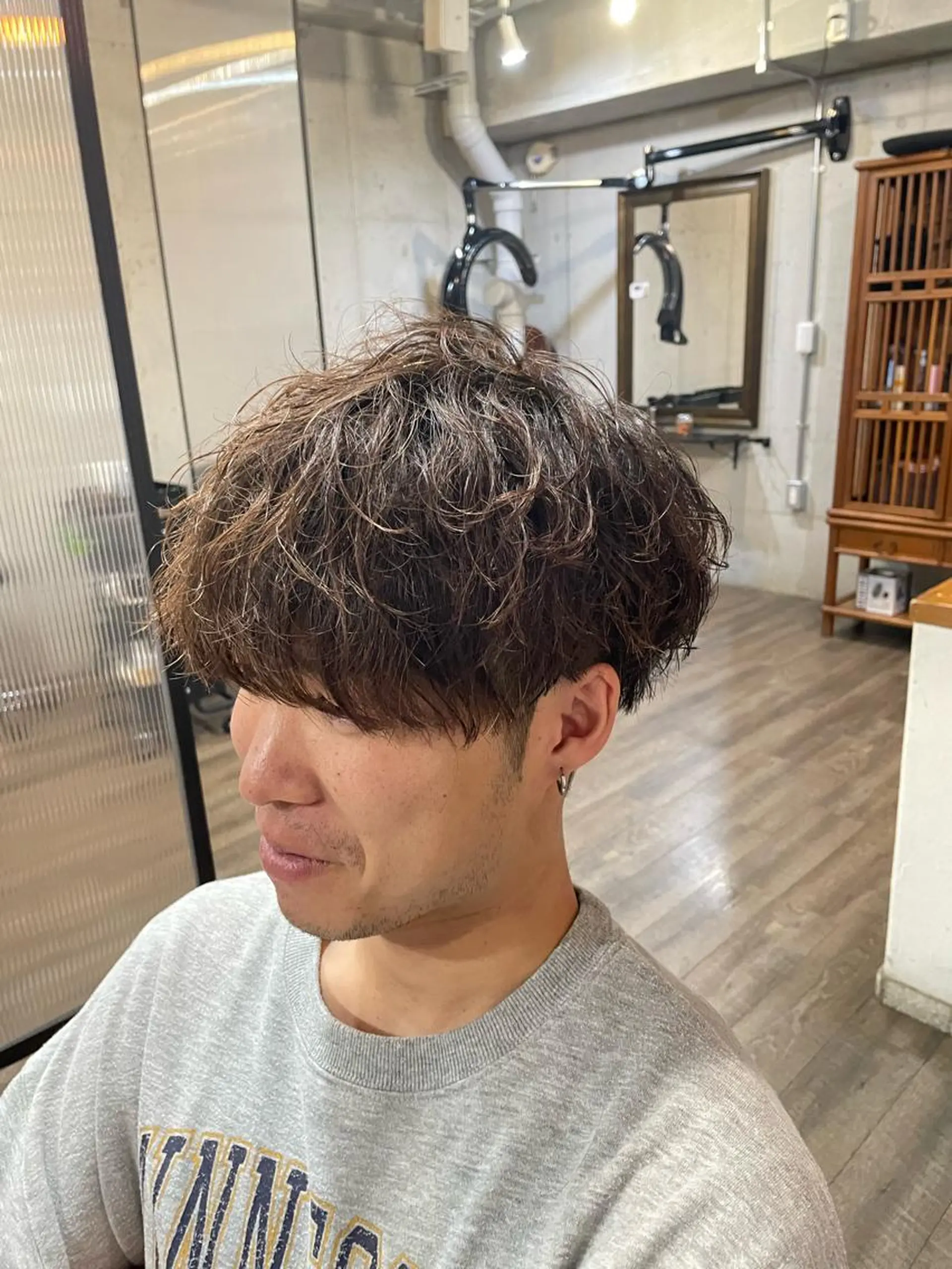 パーマ メンズ センターパート マッシュ メンズパーマ メンズツイストパーマ ツイストスパイラルパーマ カット パーマ ヘアセット フリーランスシェアサロンルレイル所属・心斎橋/メンズ /ルレイル/地形真希のヘアスタイル