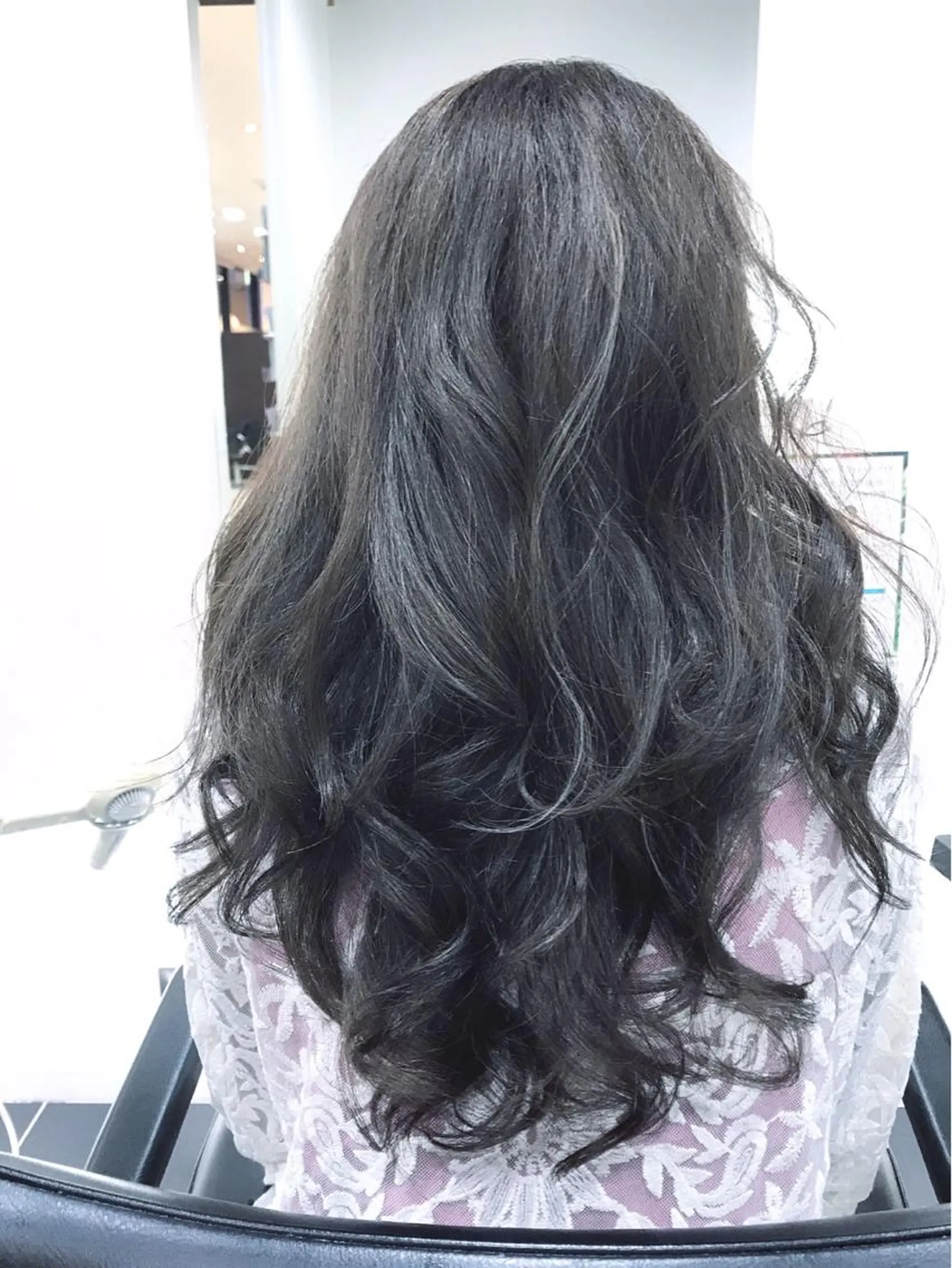 ロング カラー 関口 友行のヘアスタイル