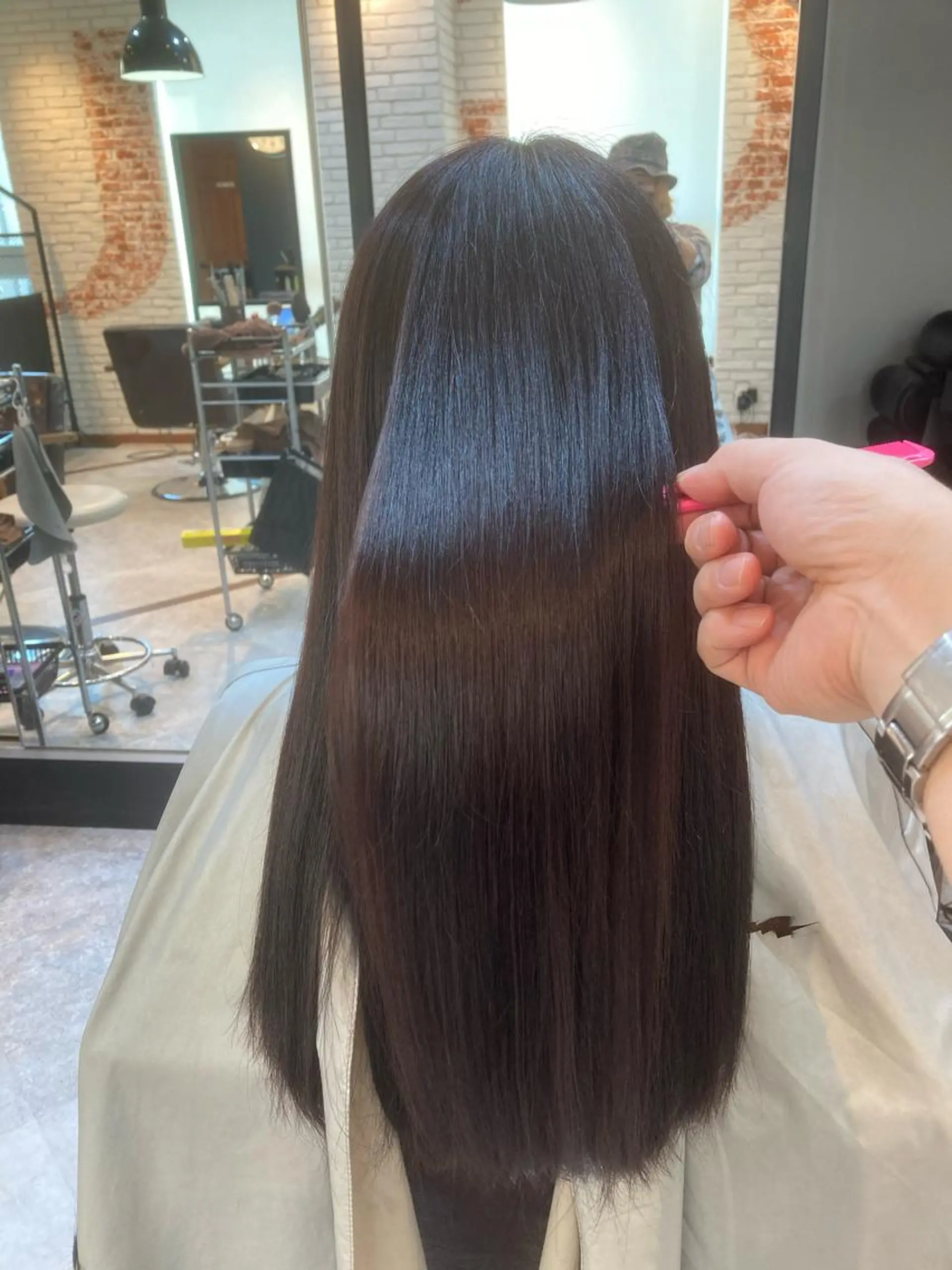 ロング カット 縮毛矯正 トリートメント ルスリー守山店所属・髪質改善美容師 🌟塚本のヘアスタイル