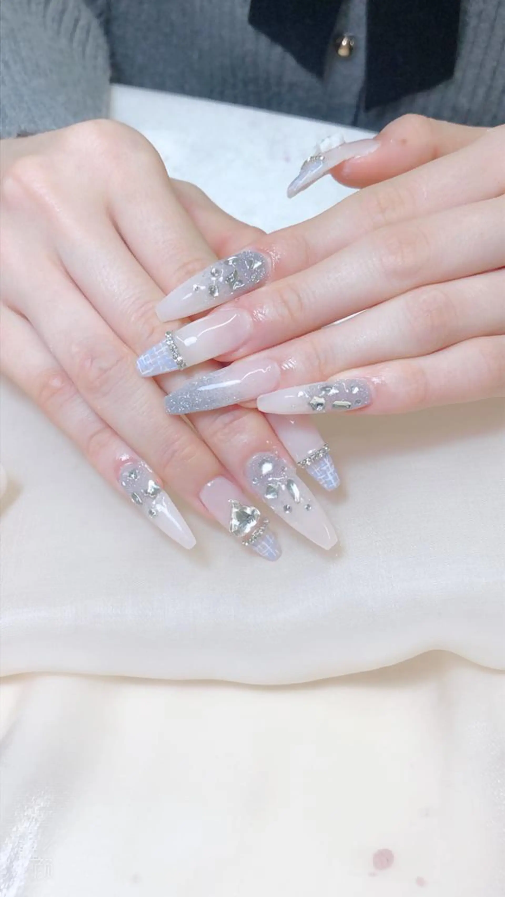 ネイル LR.ONE ヨウのネイルデザイン