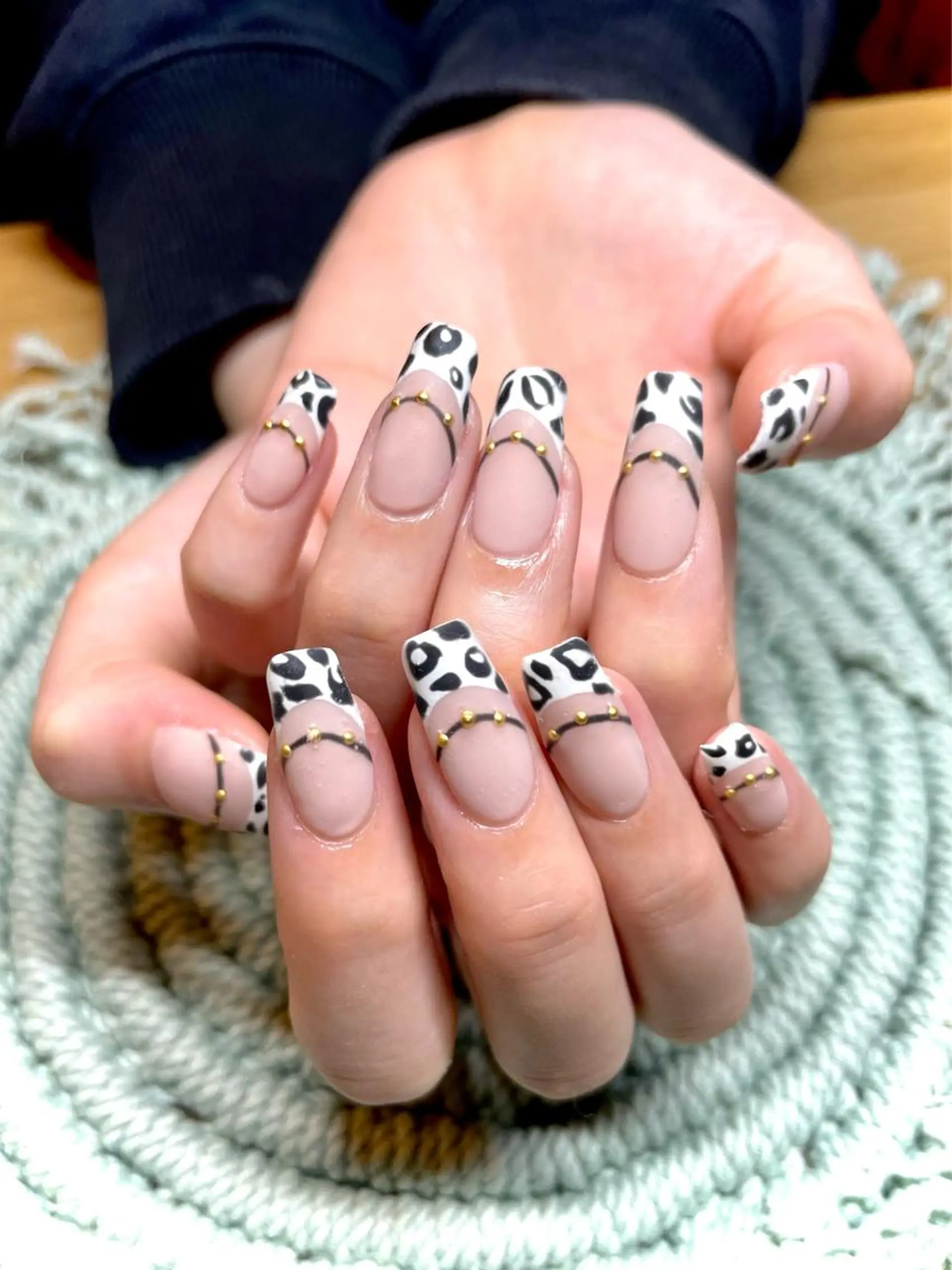 ミディアム ハンドネイル GG houseのネイルデザイン