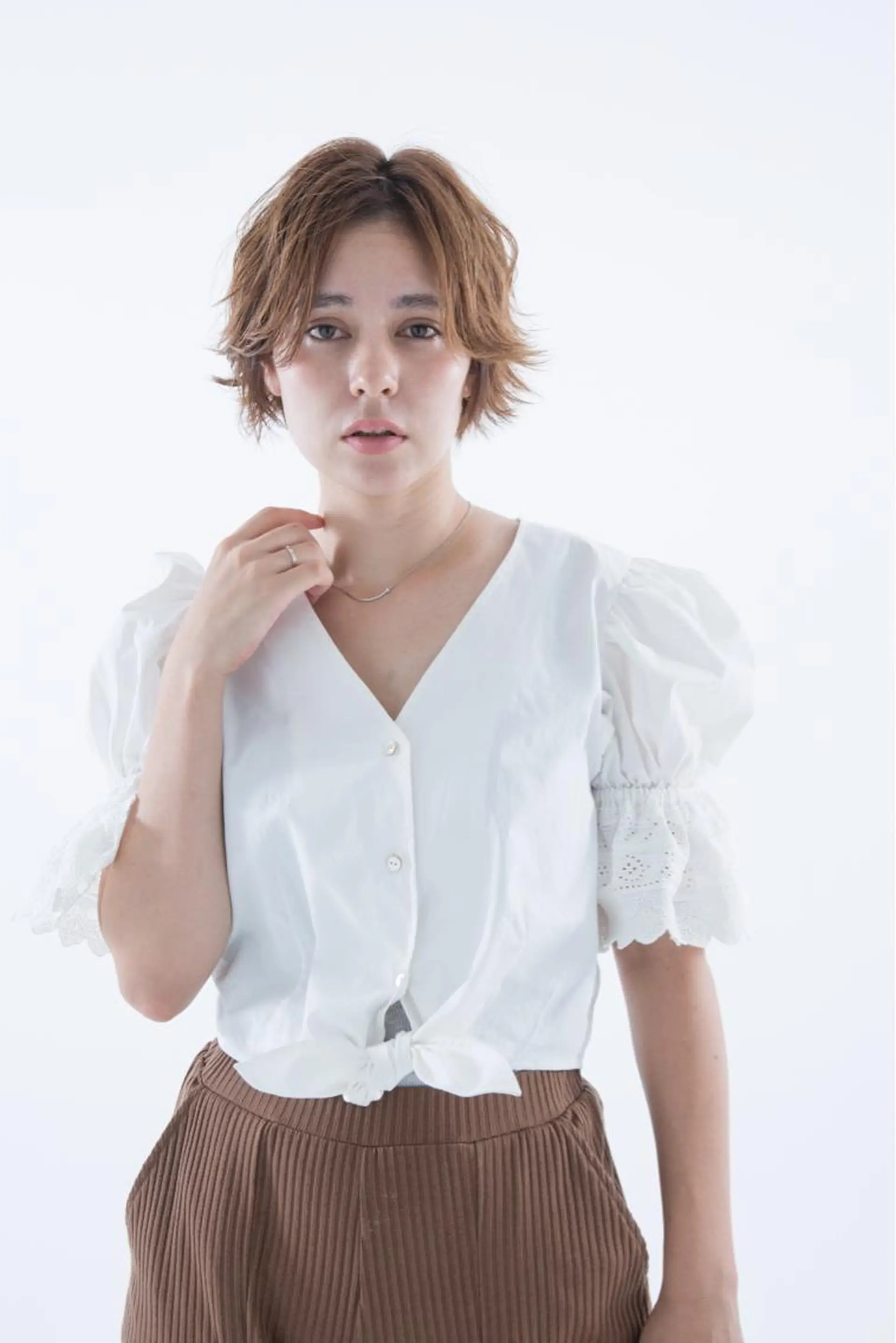 ショート カラー 平 ちひろのヘアスタイル