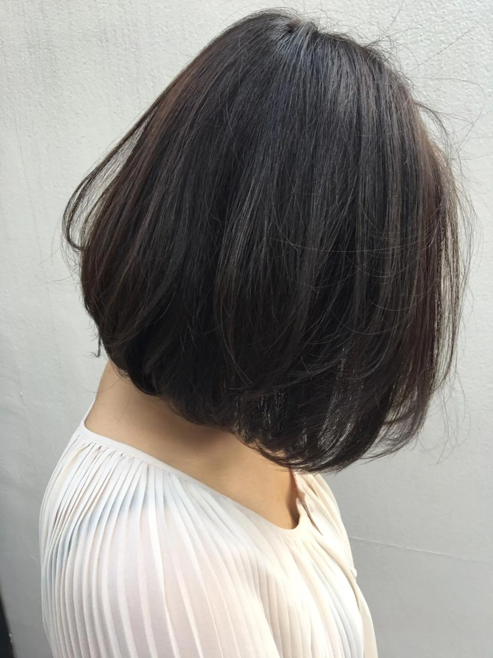 ミディアム カラー THE DAY所属・AKI HASHIMOTOのヘアスタイル