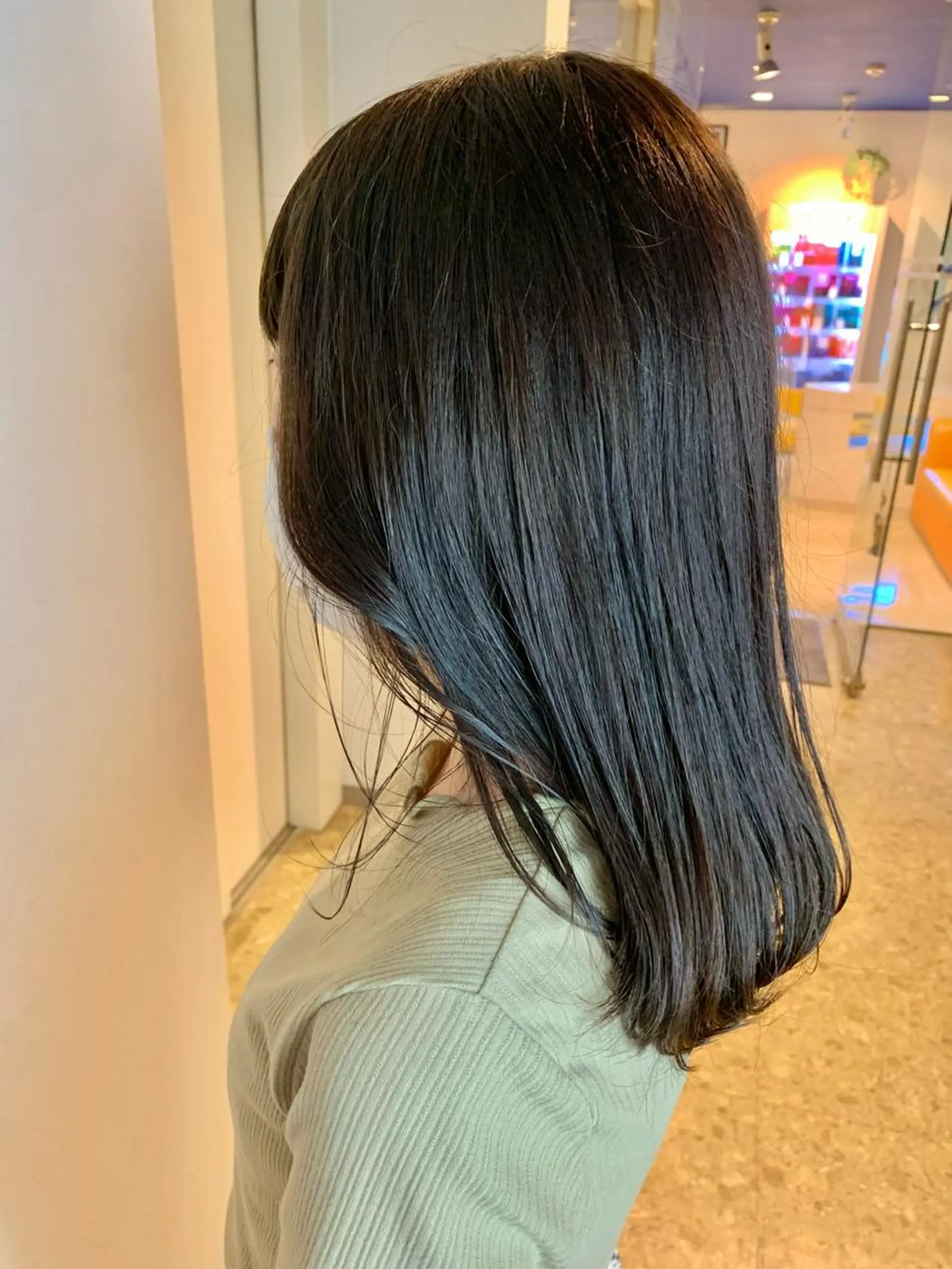 ミディアム カット パーマ 縮毛矯正 うしだ かおるのヘアスタイル