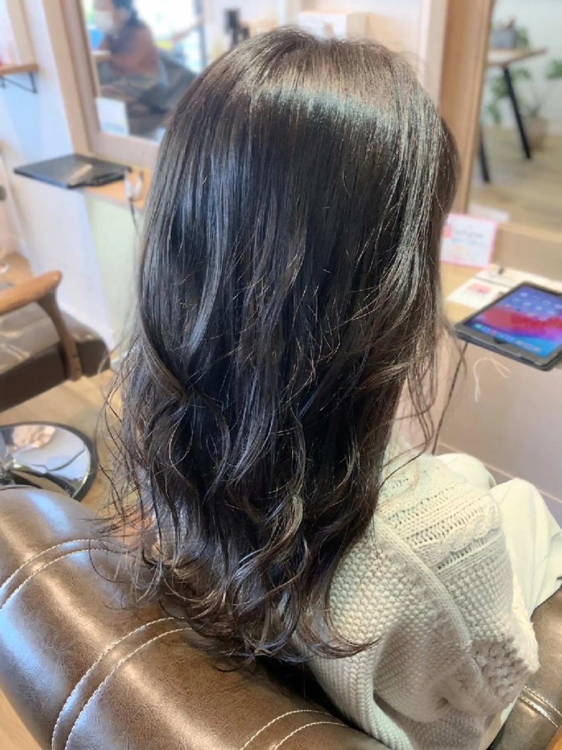 カラー グレージュ ヘアカラー トリートメント 堀 望美のヘアスタイル