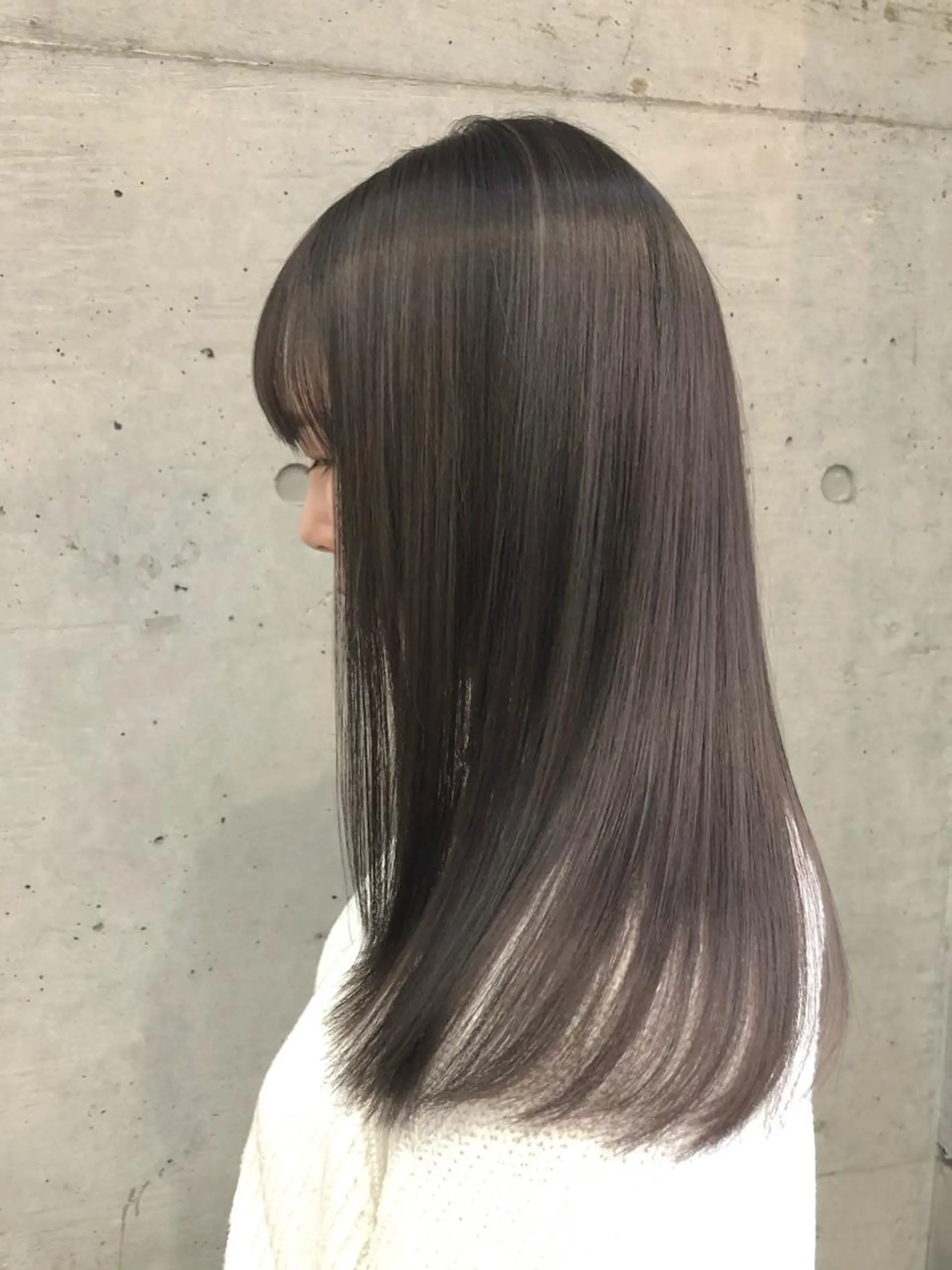 ロング カラー アッシュ アッシュグレー アッシュグレージュ グレージュ 髪質改善 ヘアカラー 大栗 佑也  髪質改善のヘアスタイル