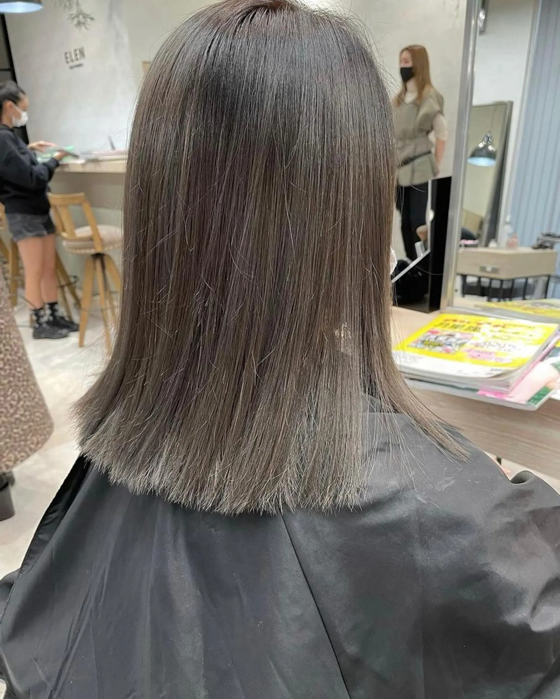 セミロング メンズバレイヤージュ 斉藤春のヘアスタイル