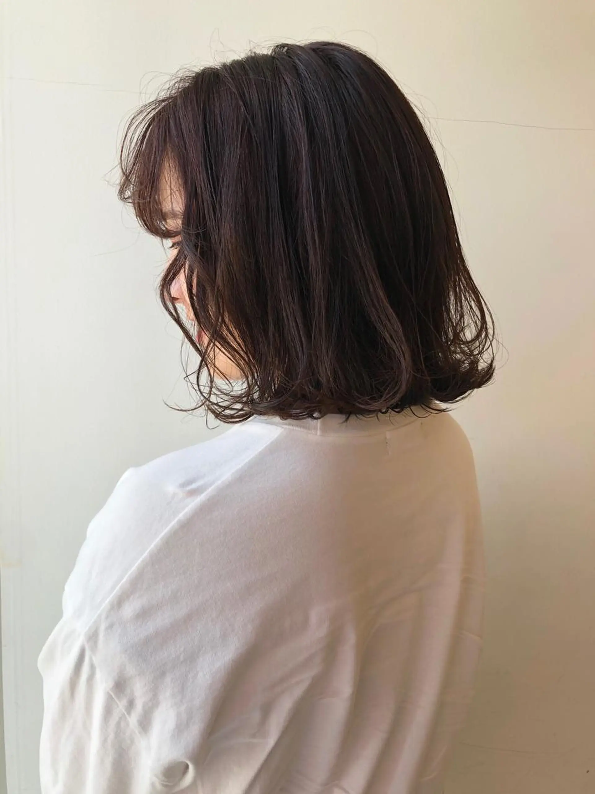 ミディアム カラー 安藤 佑衣のヘアスタイル