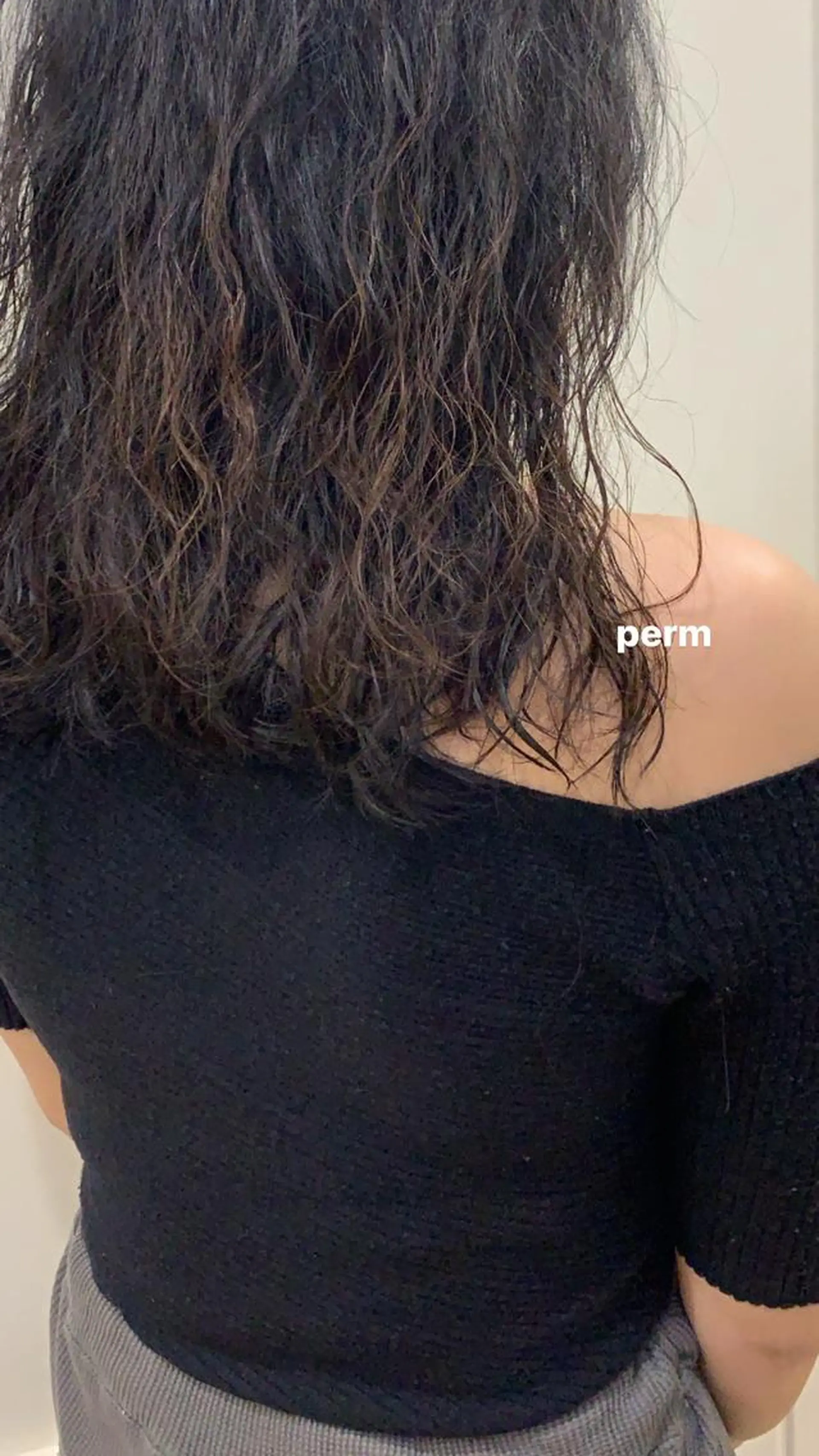 セミロング パーマ 顔周りレイヤー 🎀マリノのヘアスタイル