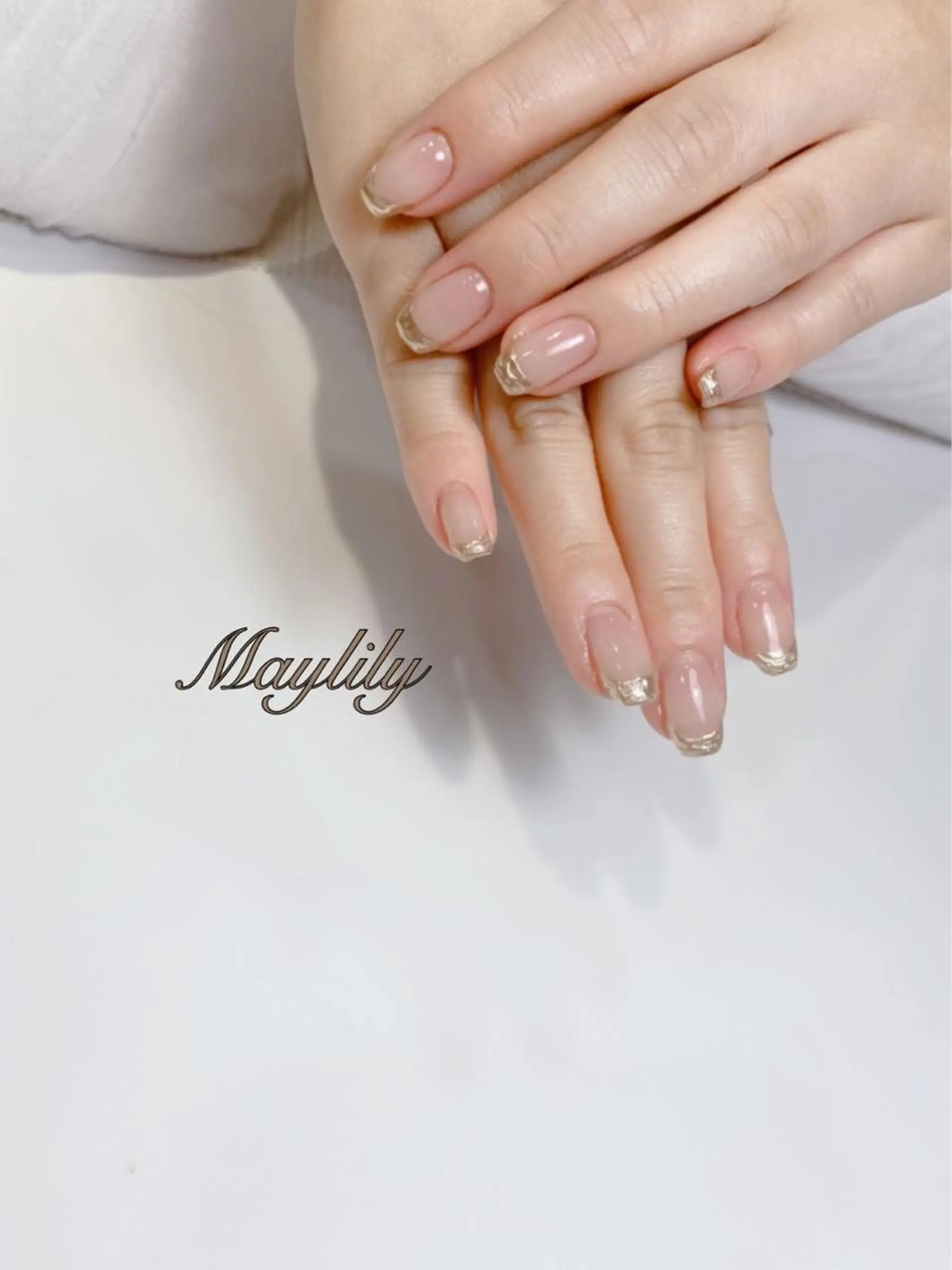 ネイル 成人式 ハンドネイル Nail care salon Maylily所属・Nail salon Maylilyのネイルデザイン