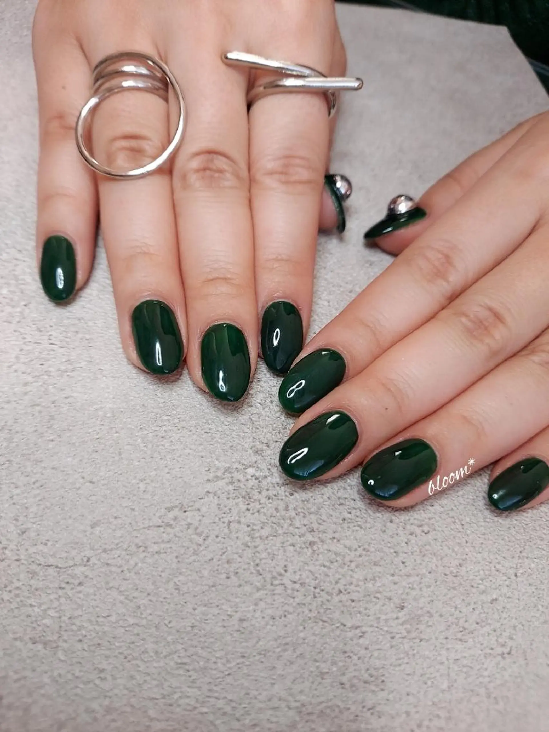 ネイル グリーン ハンドネイル bloom *のネイルデザイン