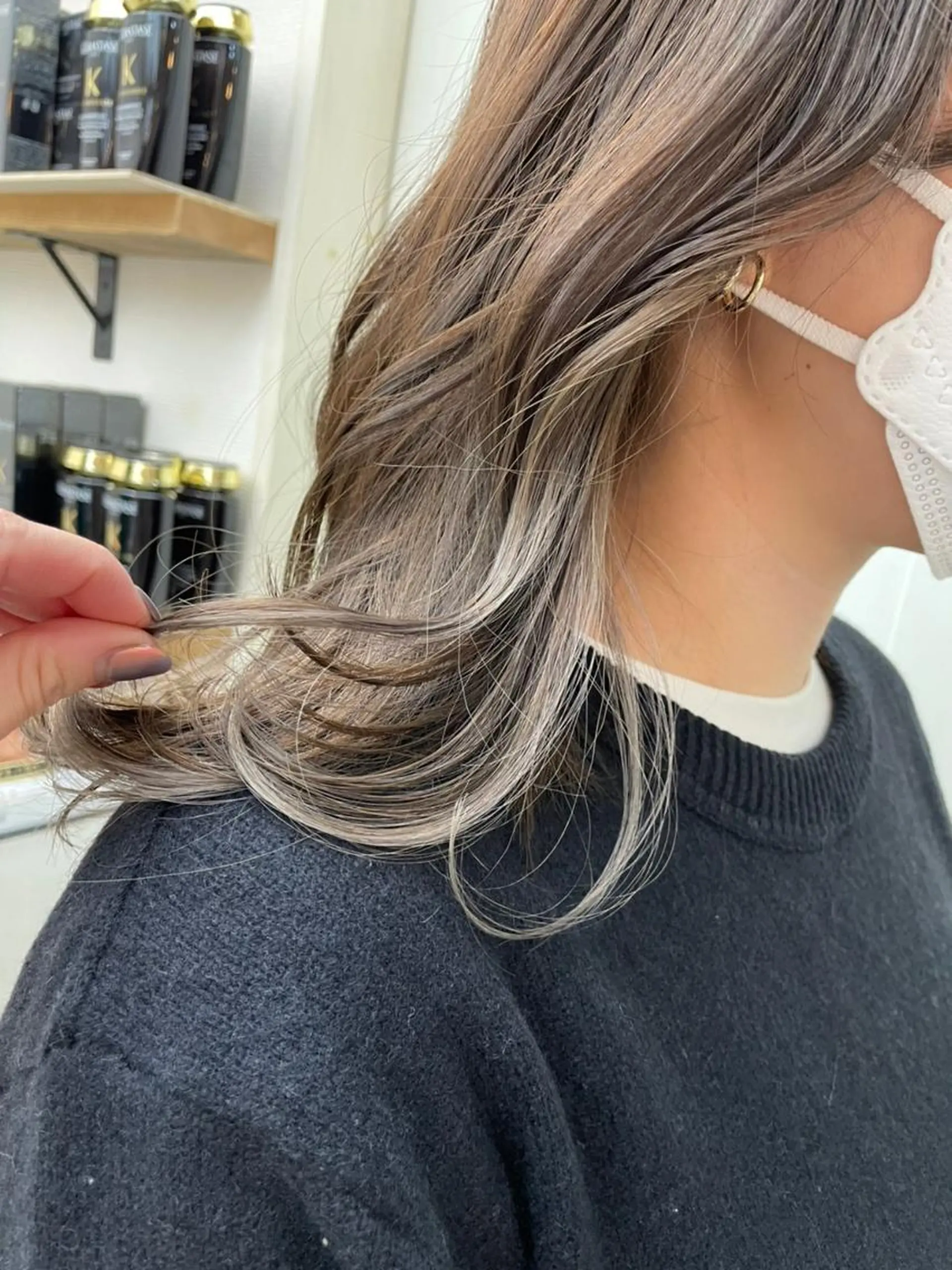 セミロング カラー ヘアアレンジ パーマ アディクシーカラー アッシュ バレイヤージュ ベージュカラー ブリーチ newi grande 横浜店のヘアスタイル