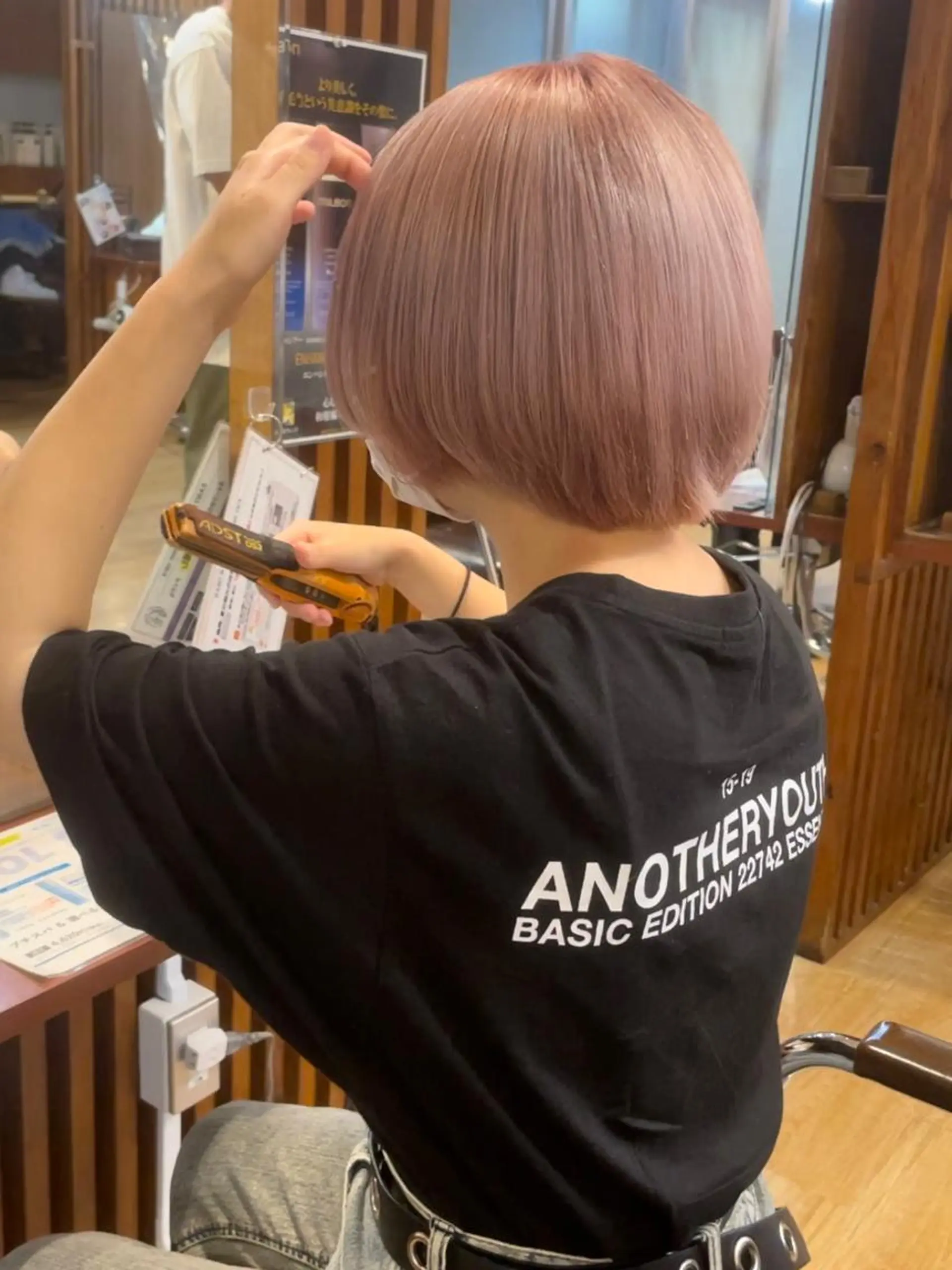 ショート カラー ベージュカラー ピンクカラー ピンクベージュ senjyu GINZA所属・バレイヤージュ/ハイ ライト/庄司鉄平のヘアスタイル