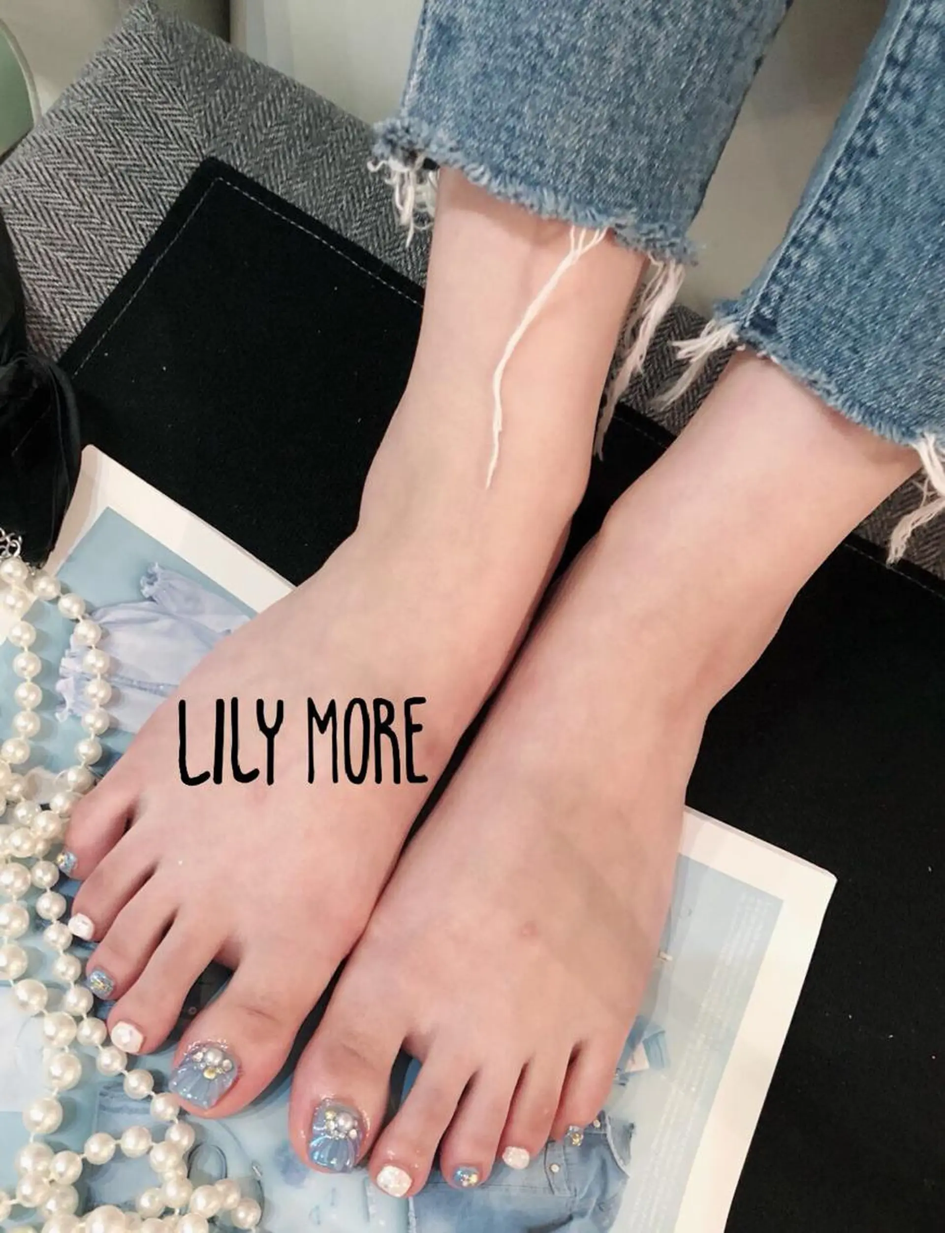 ネイル フットネイル Lily closetのネイルデザイン