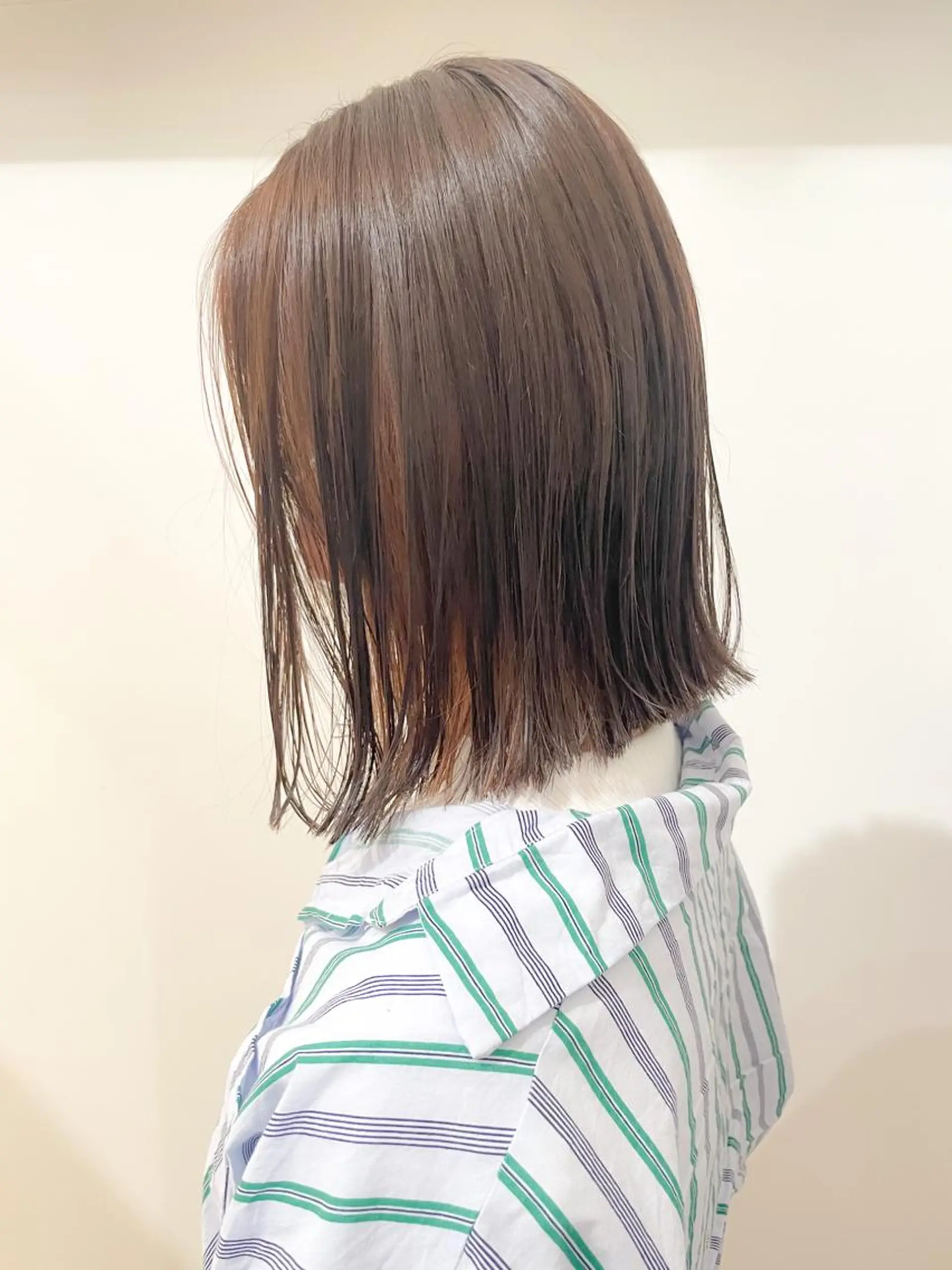 ミディアム カラー ボブ 切りっぱなしロブ 外ハネヘア カット トリートメント ヘッドスパ ✨カラー支持No.1 🧸ワキ カナコ🧸のヘアスタイル