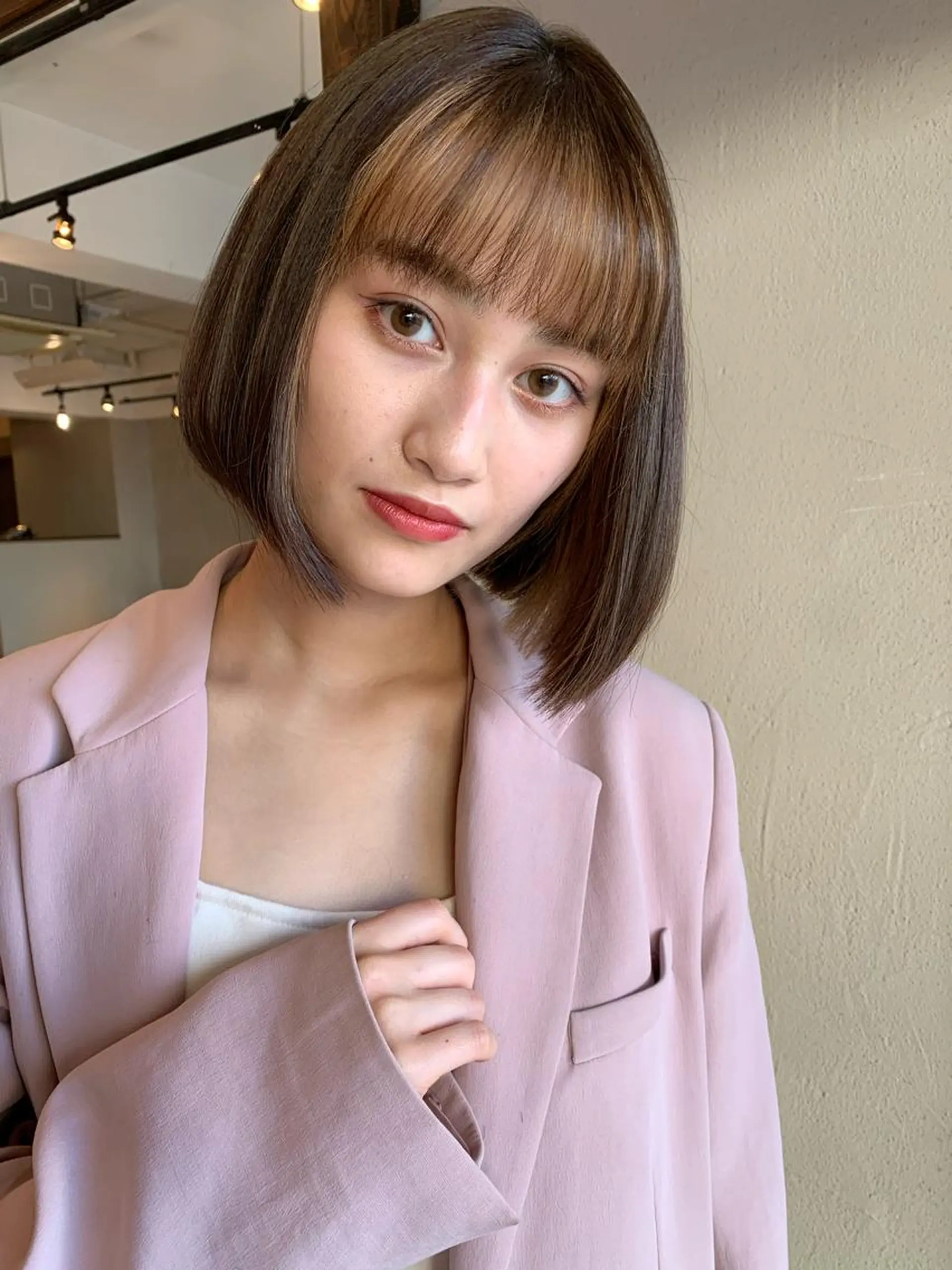 ショート カラー 透明感/オリーブ/ グレージュ/YUKAのヘアスタイル