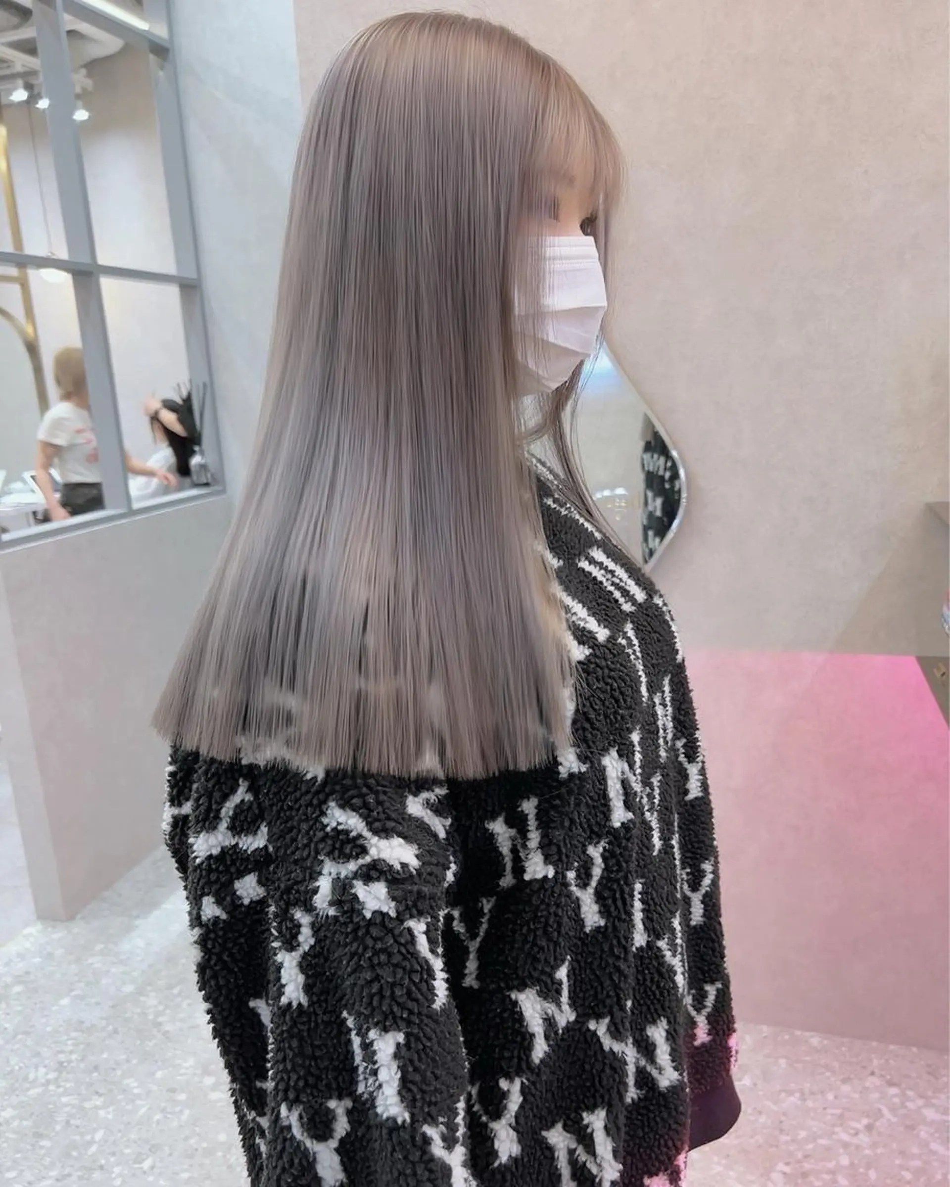 セミロング カラー ベージュカラー グラデーションカラー グレージュ ミルクティーベージュ ボブ カット ヘアカラー 福岡縮毛矯正✨️ ストレート 向井和輝のヘアスタイル