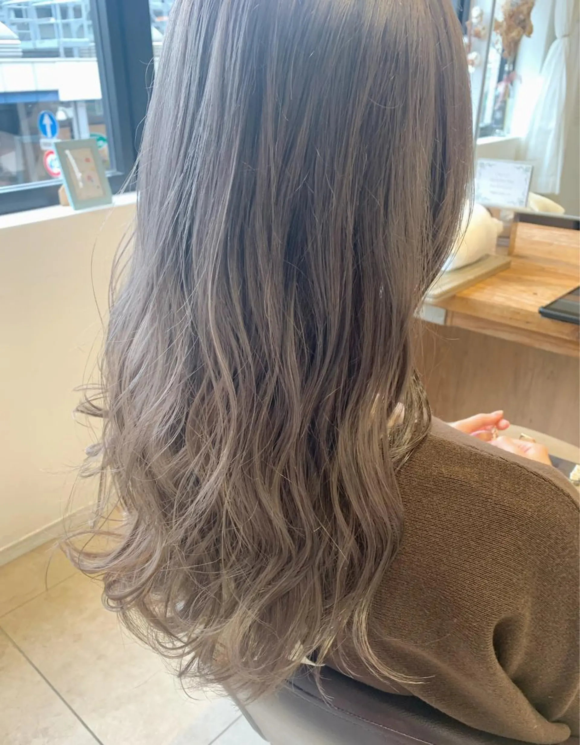 ロング カラー Elle✂︎ Riinaのヘアスタイル