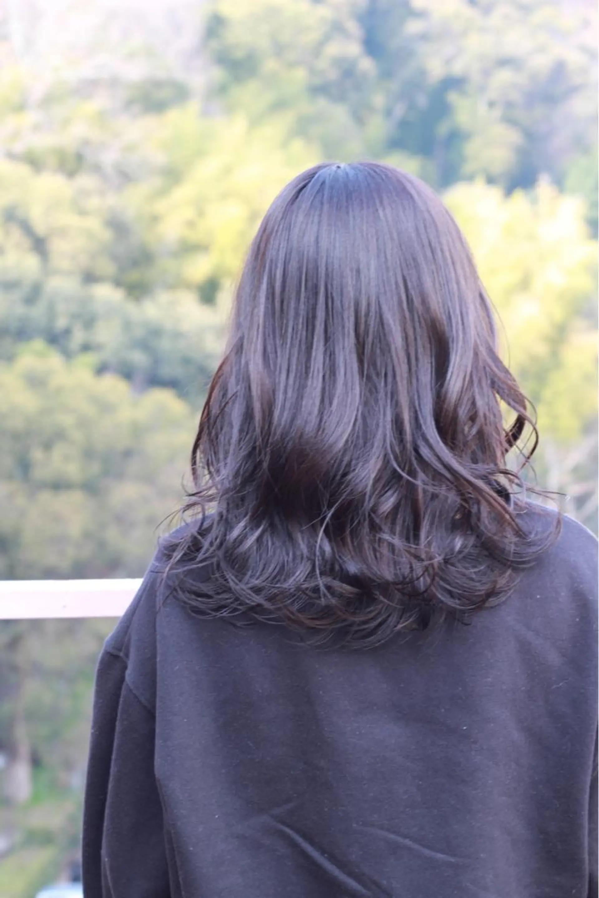 セミロング カラー アッシュ アッシュブラウン ブラウンカラー ヘアカラー Viage （ビアージュ）のヘアスタイル