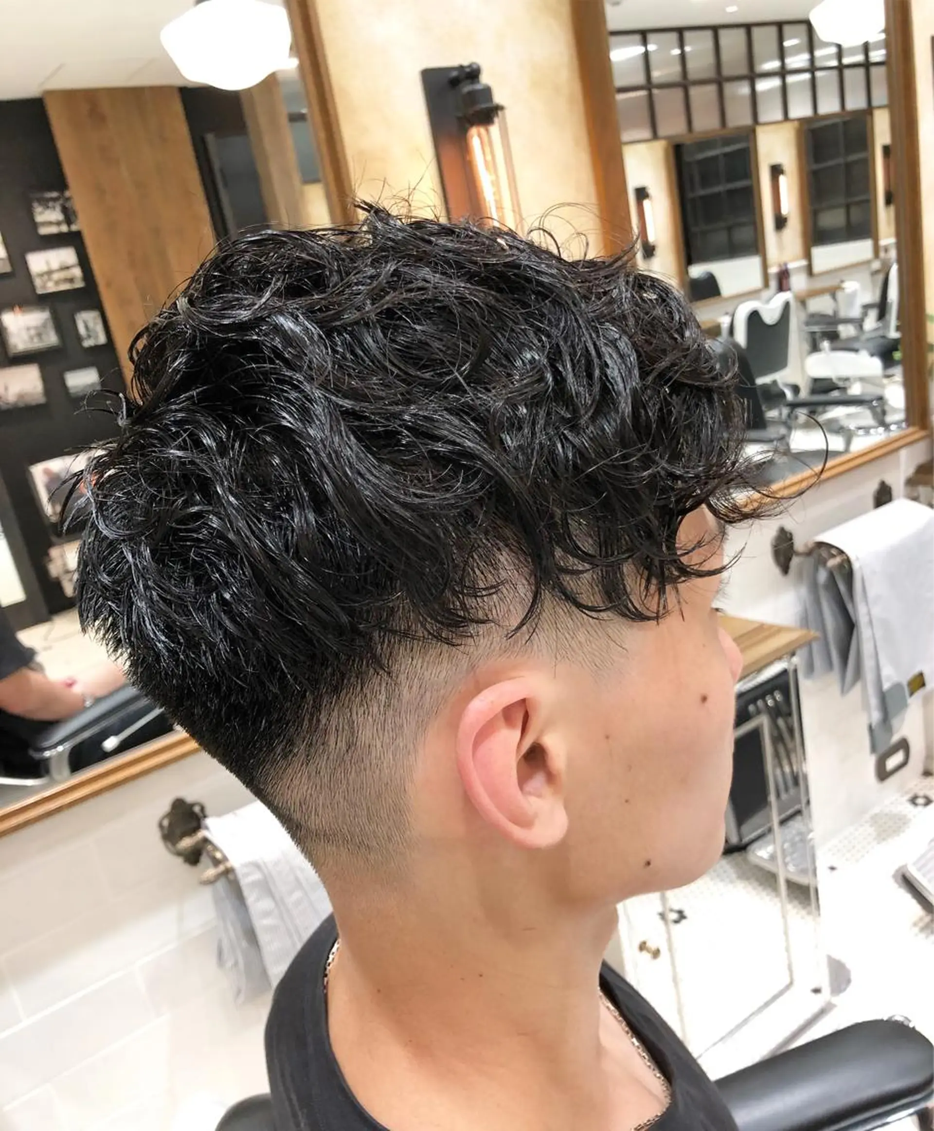 パーマ メンズ THE AWESUM所属・メンズスタイル強化中 TONNY（トニー）のヘアスタイル