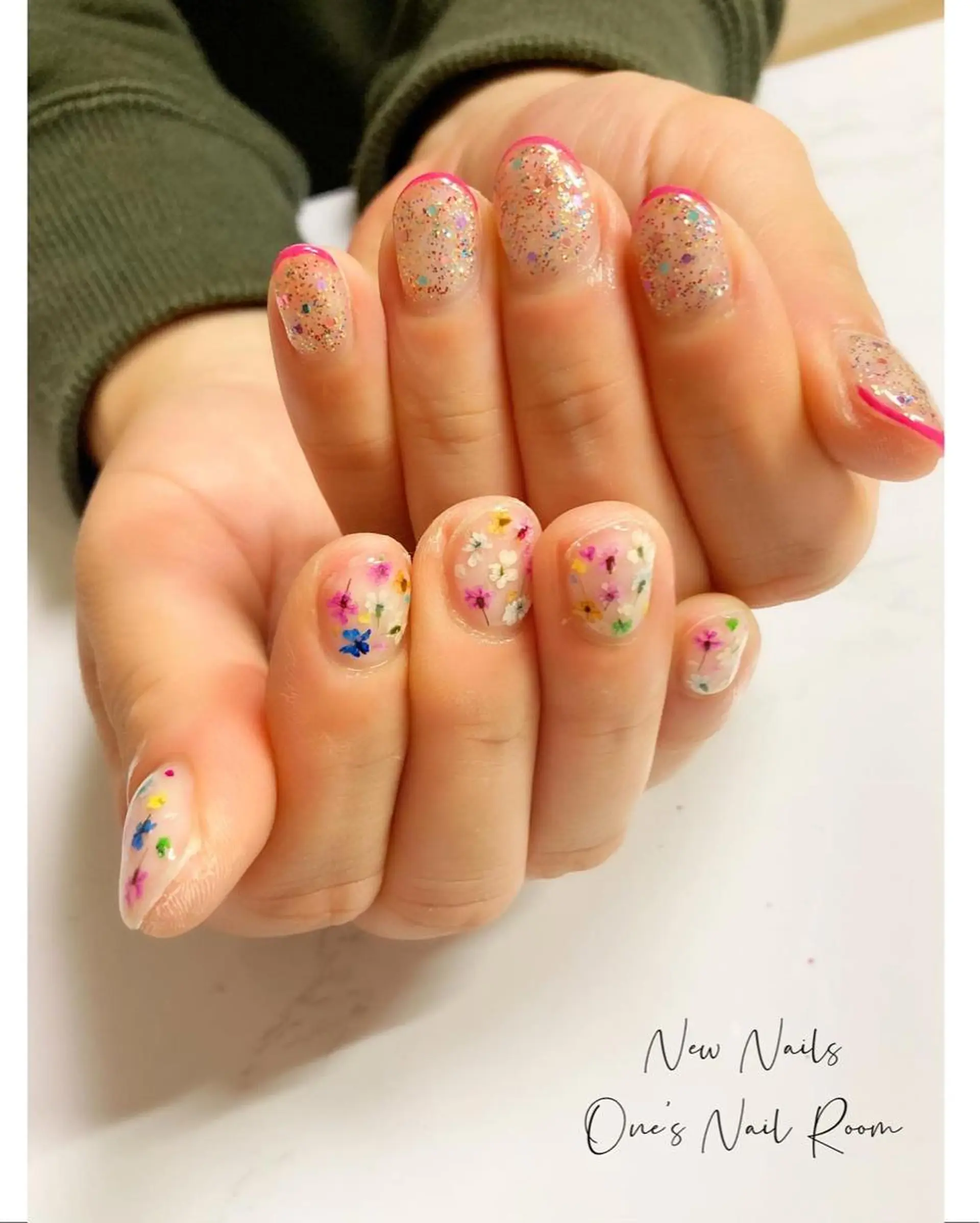 ネイル ハンドネイル One's Nail Roomのネイルデザイン