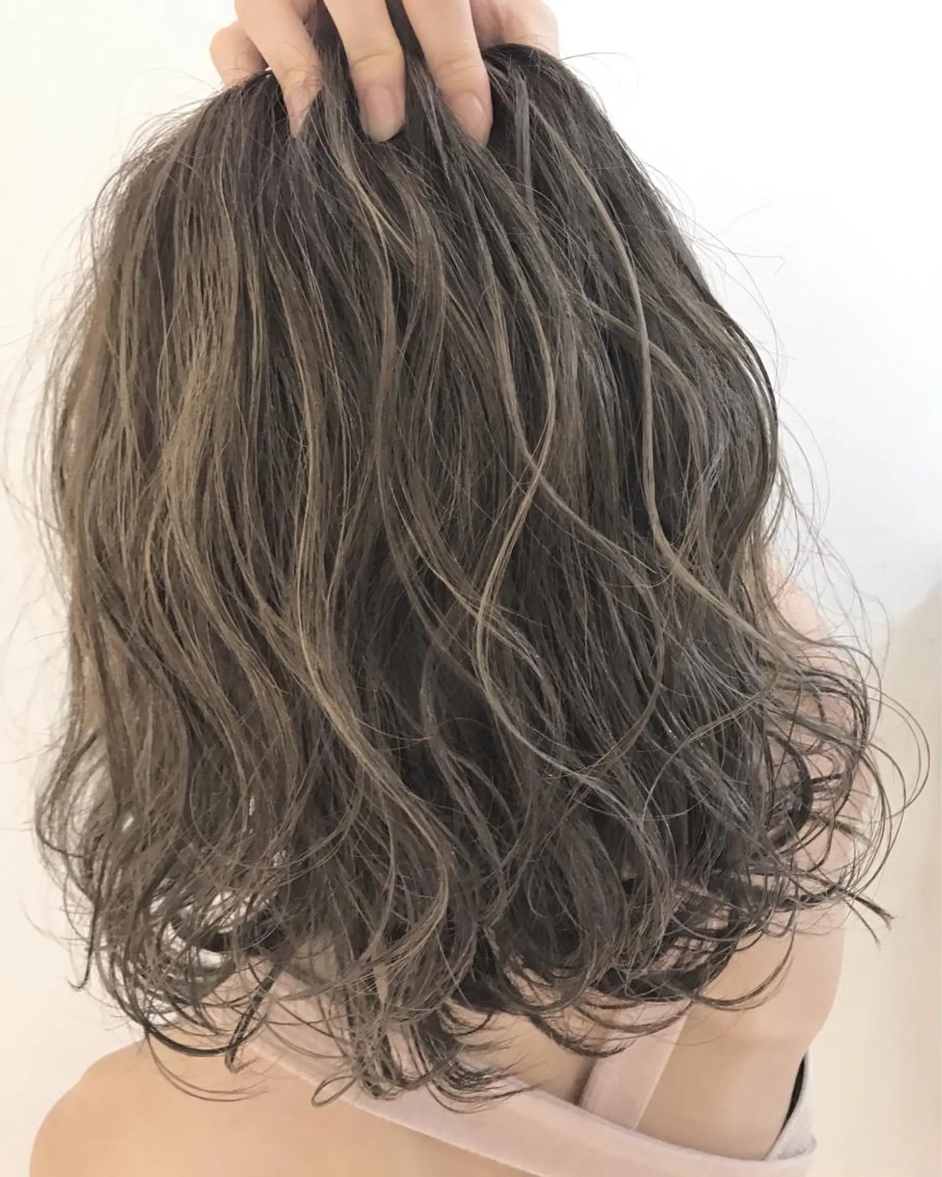 ミディアム ヘアカラー トリートメント ヘアセット LAS 代表 ナガカワ コウヘイのヘアスタイル
