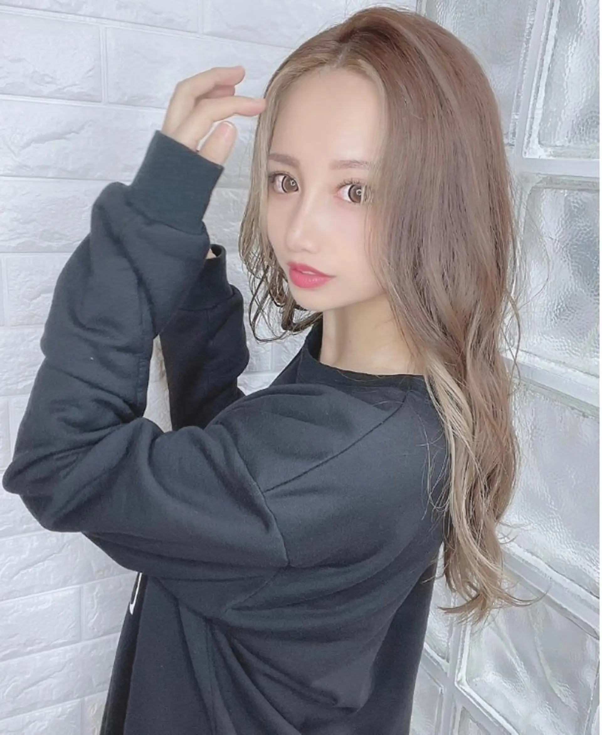 セミロング カラー セミロングパーマ アッシュ ベージュカラー 黒髪 ブルーカラー ヘアカラー トリートメント vizz by elyts【北谷】のヘアスタイル