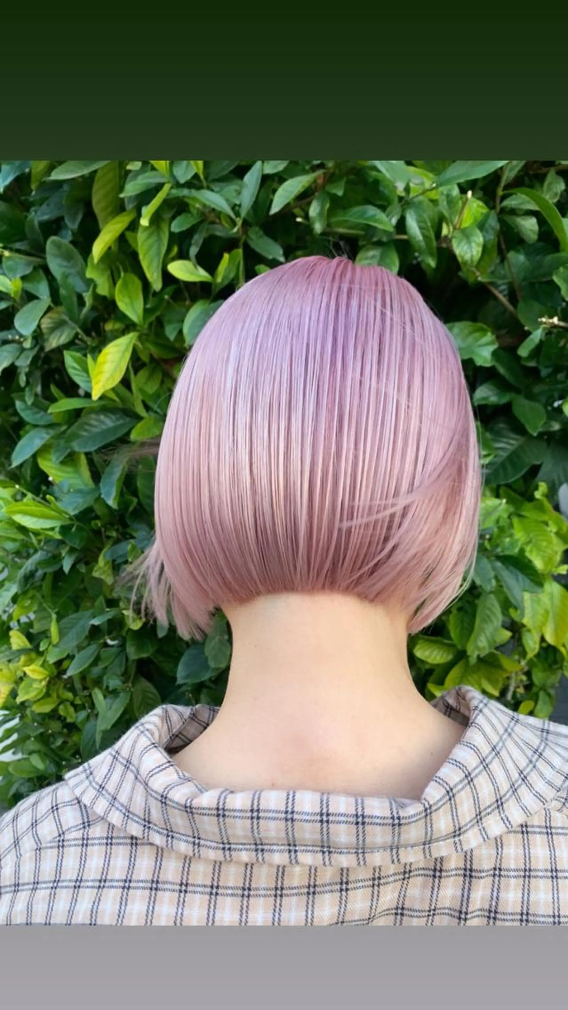 ミディアム カット ヘアカラー トリートメント 淡いハイトーンカラー レイヤーカットゆうかのヘアスタイル