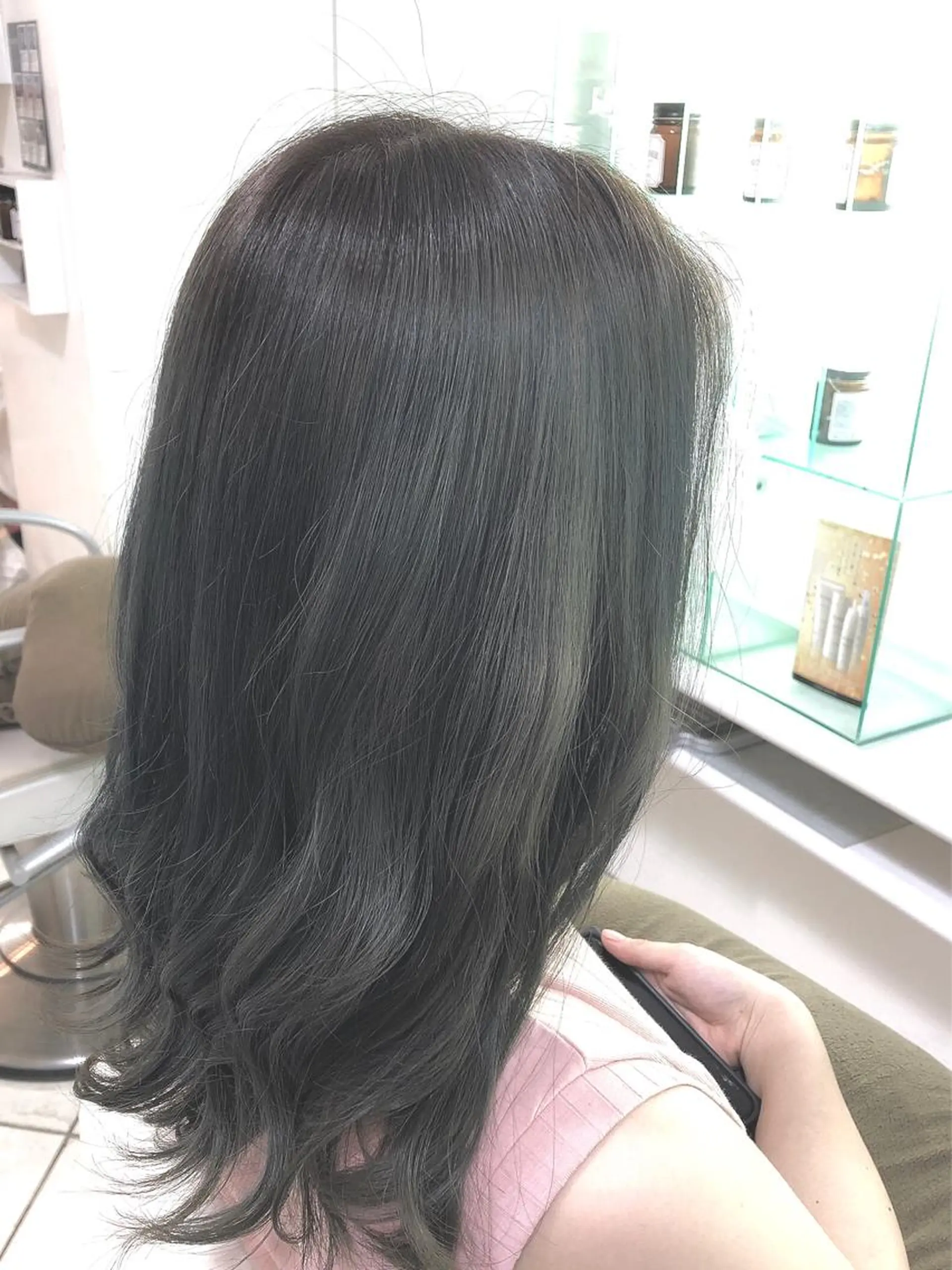 カラー 保住 亮太のヘアスタイル