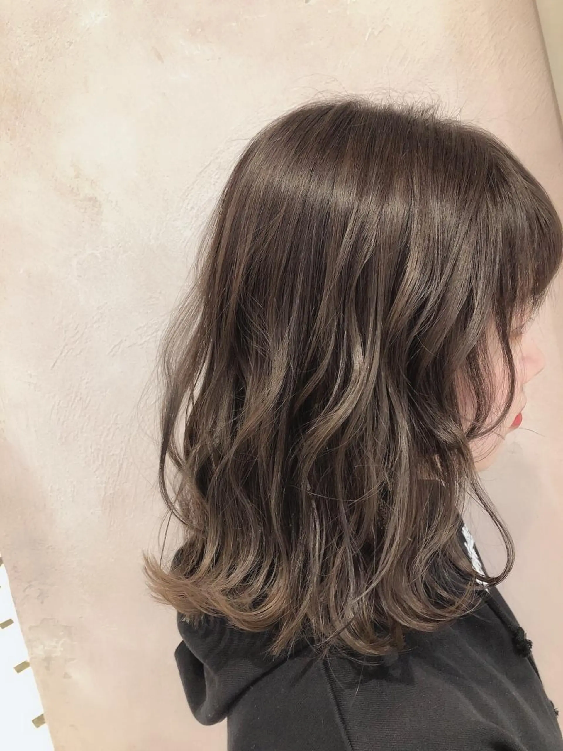 ミディアム アッシュ ボンドストーリーノヴァ所属・縮毛矯正・髪質改善 ❣️三浦正也のヘアスタイル