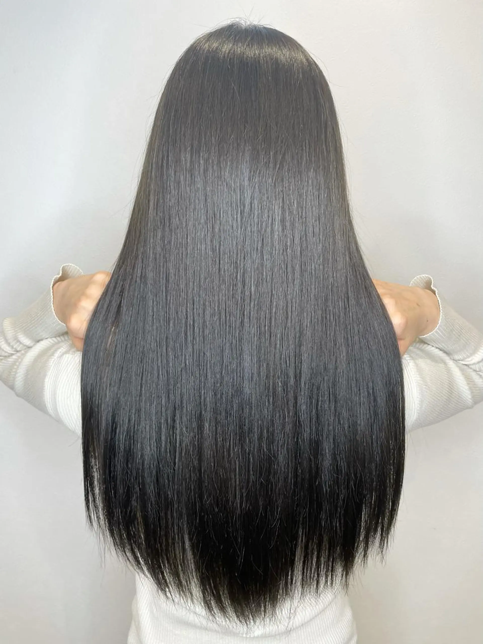 ロング カット トリートメント yuuto🌈 冬の透け感カラーのヘアスタイル