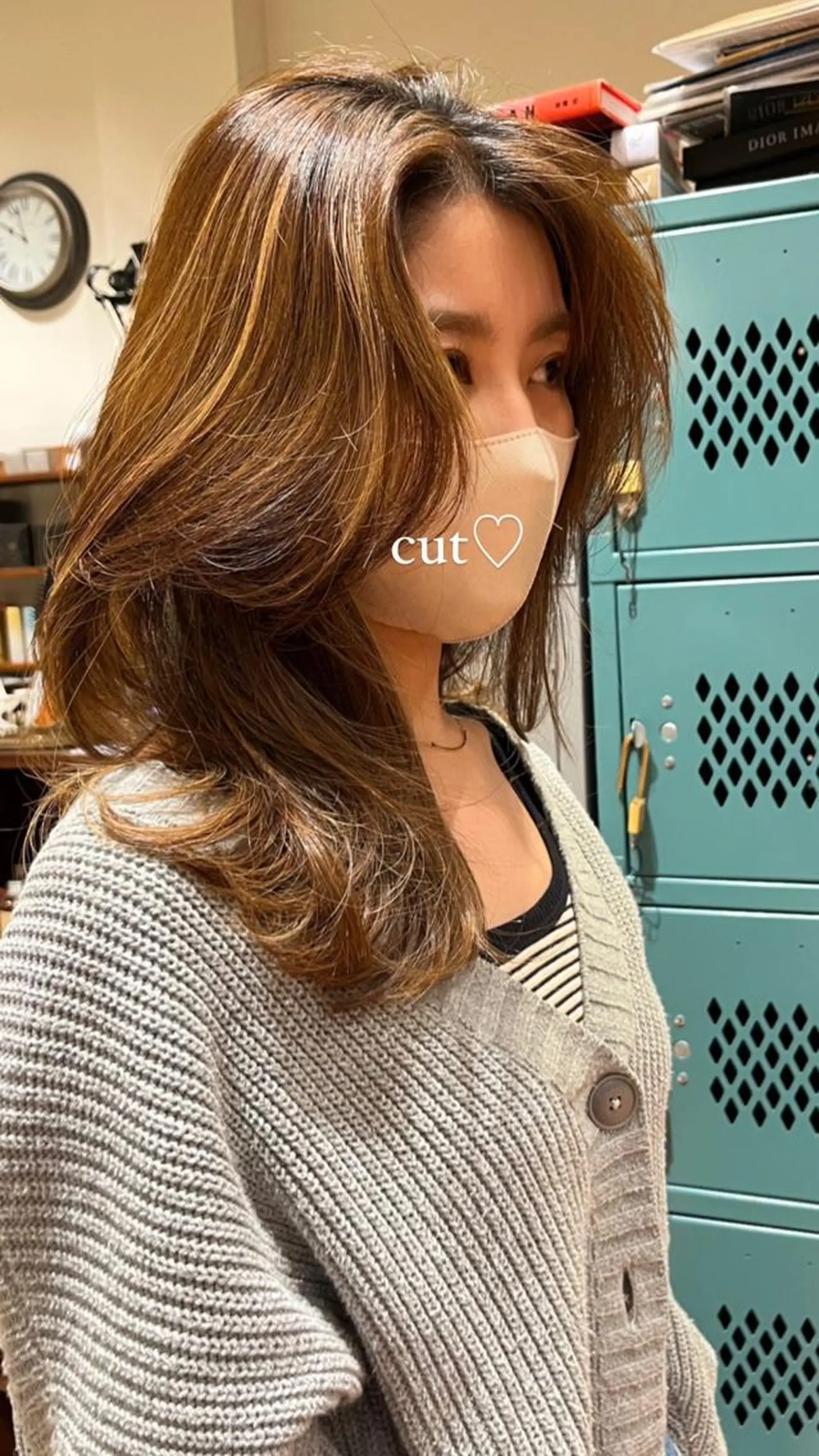 セミロング ｼｮｰﾄｶｯﾄ 梅田 山下　すみれのヘアスタイル