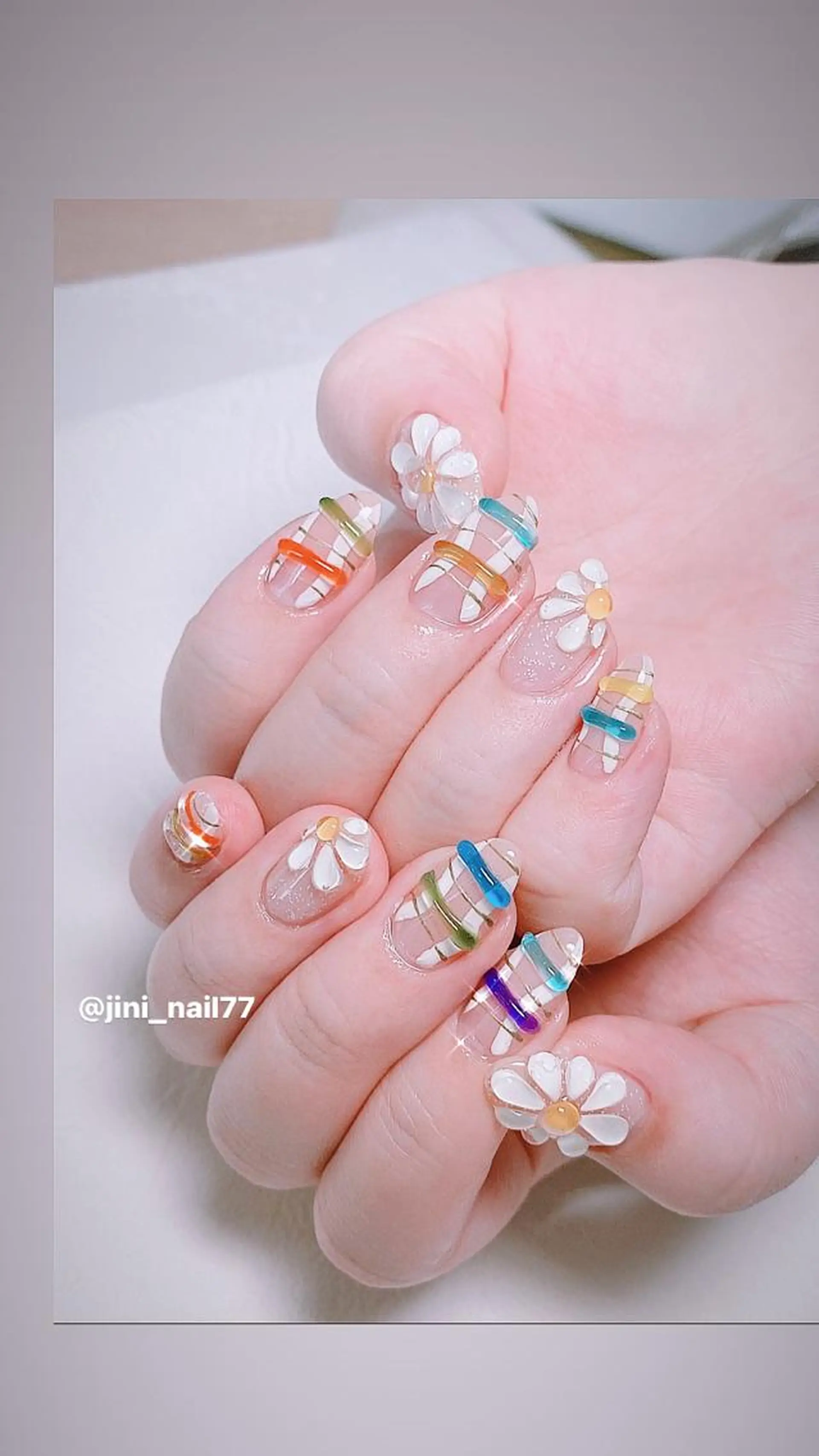 ネイル ハンドネイル JINI NAIL所属・ジニ ネイルのネイルデザイン