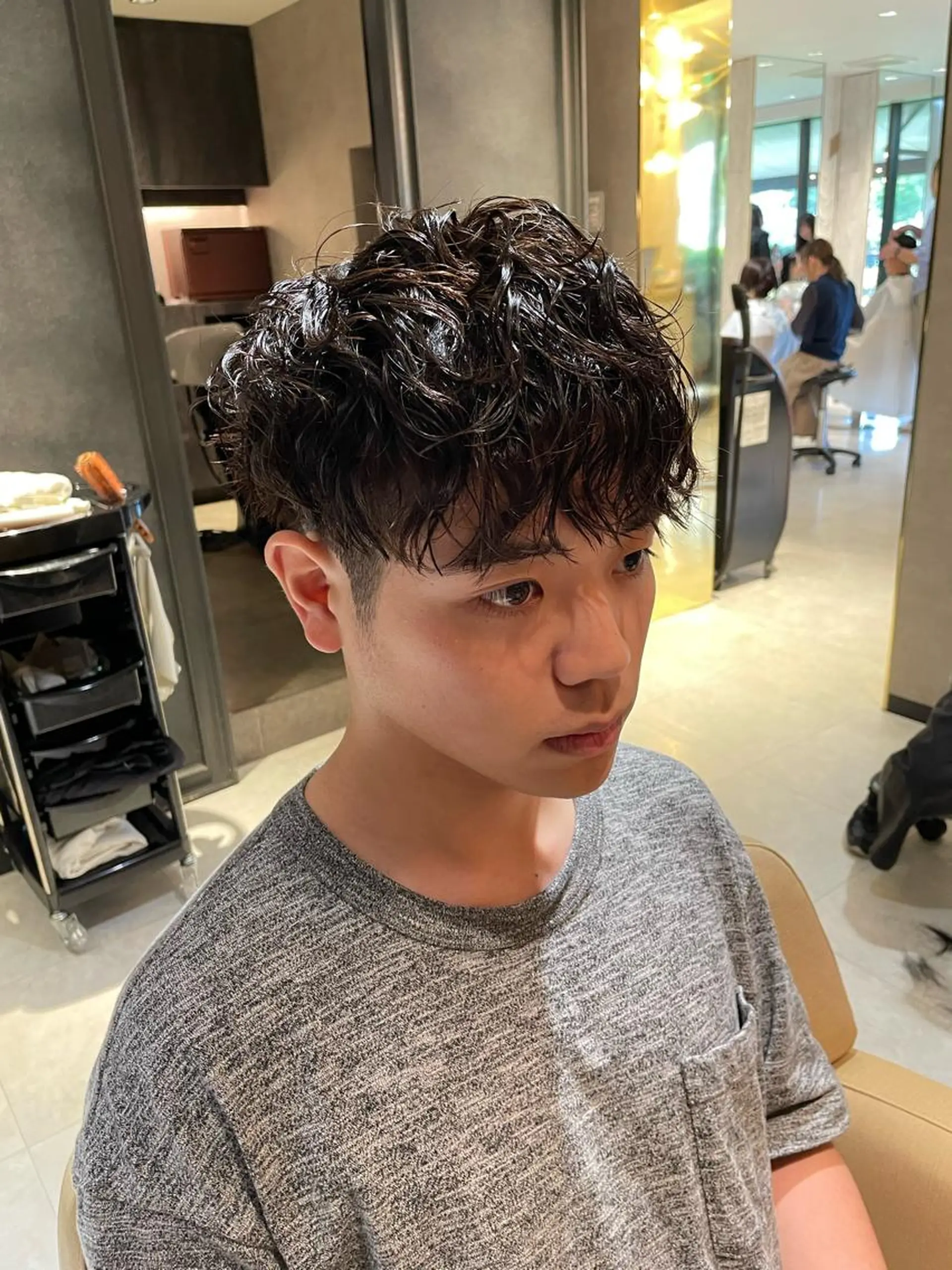 ショート パーマ メンズ メンズパーマ メンズツイストパーマ 波巻きパーマ ツイストパーマ メンズ専門美容師✂︎ 大庭勝己のヘアスタイル