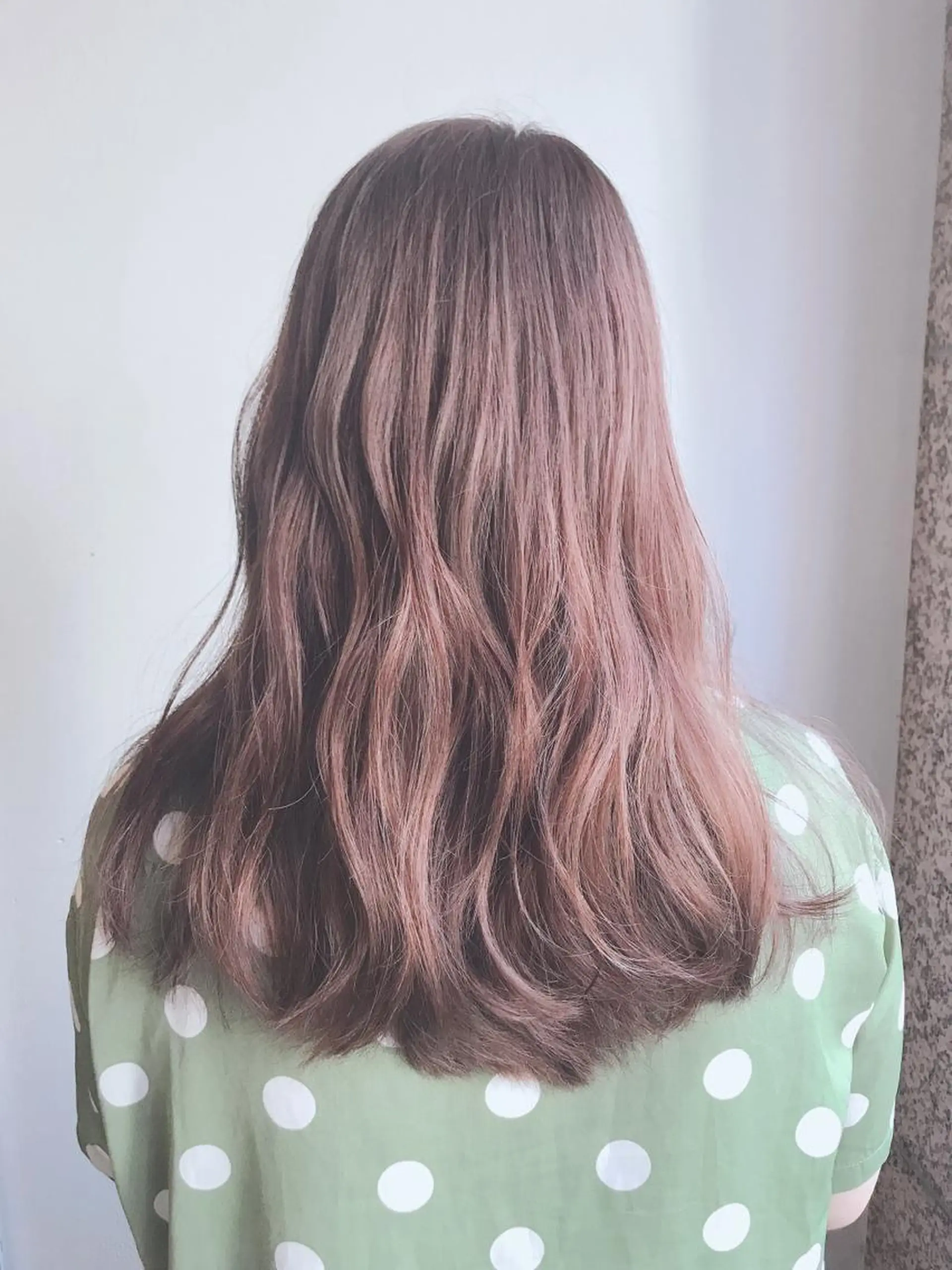 セミロング カラー 🐺ウルフ/レイヤー 似合わせ‎🤍沙羅のヘアスタイル