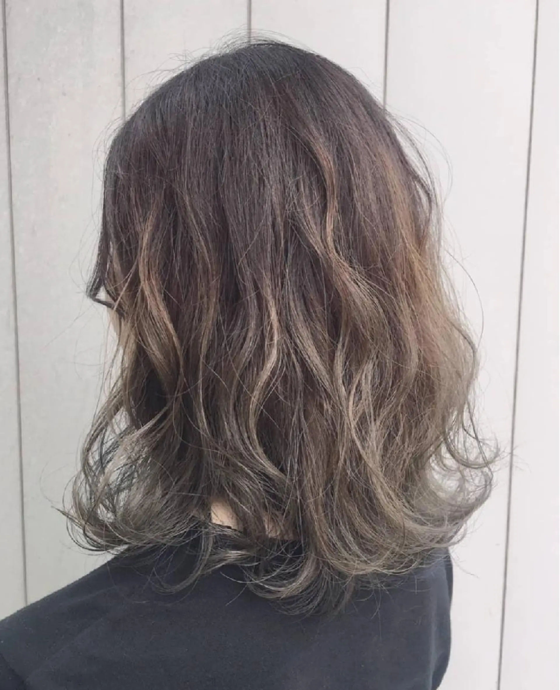 ミディアム カラー バレイヤージュ レイヤーカット 関口 友菜のヘアスタイル