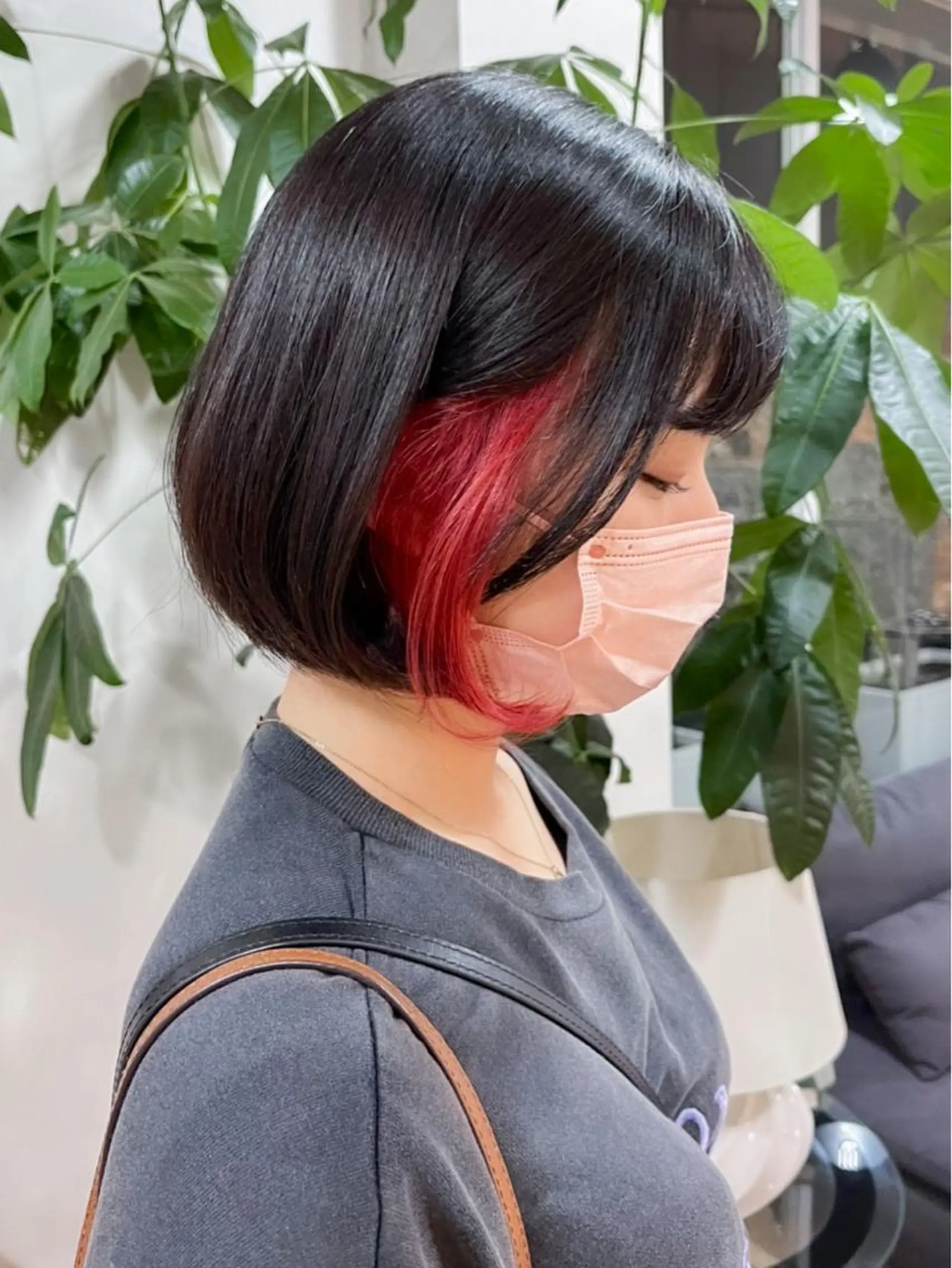 ショート カラー レッドカラー 富永 美玖のヘアスタイル