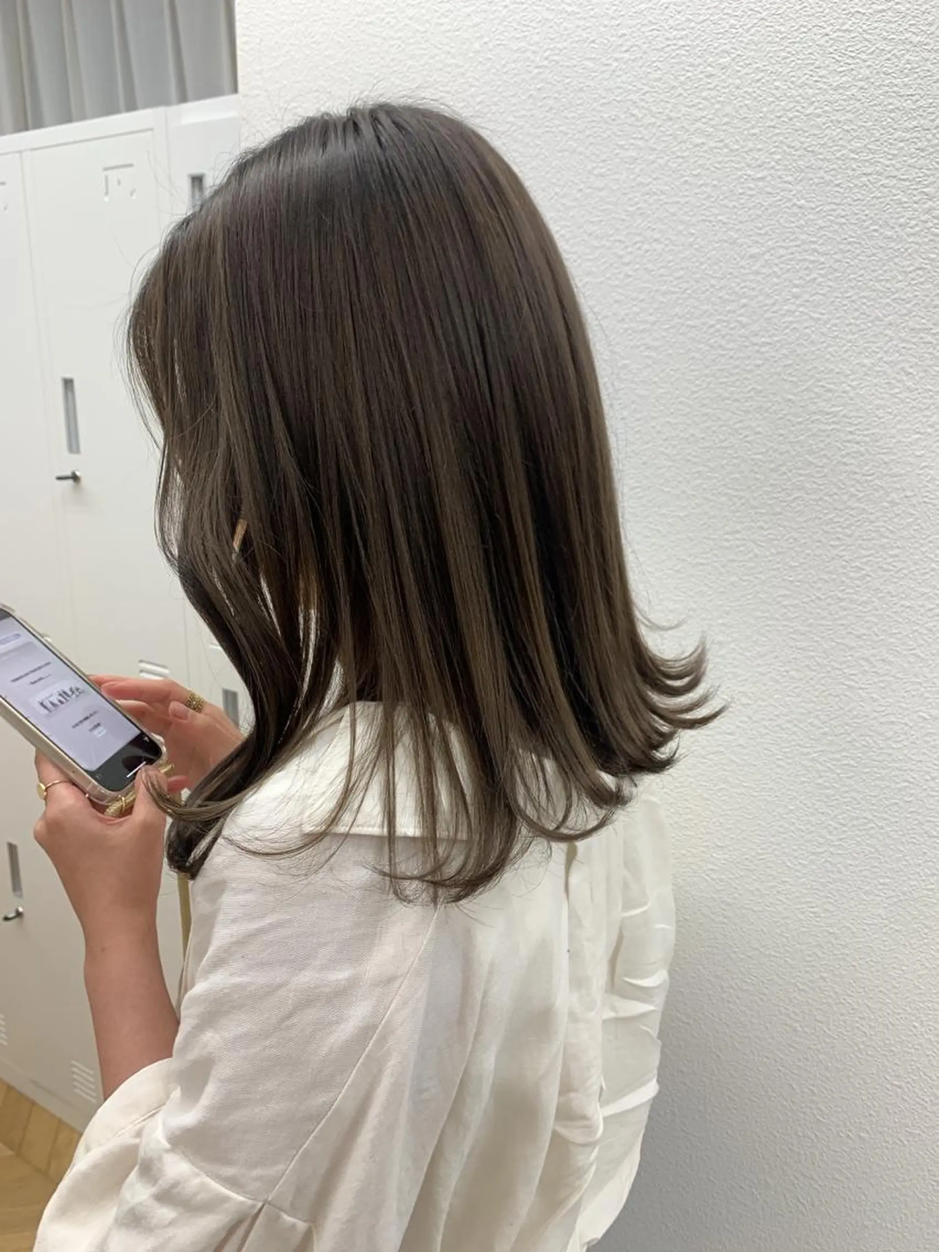 ミディアム カラー cirrus🕊 山縣あかりのヘアスタイル