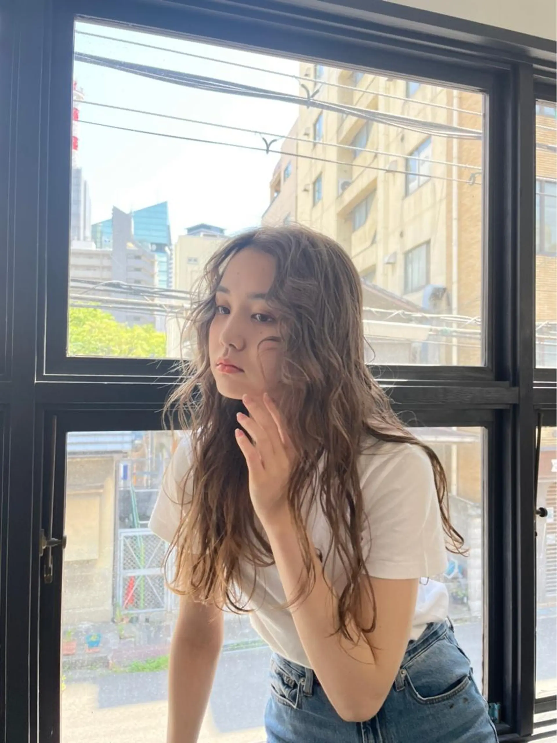 ロング カラー 佐藤 永夏のヘアスタイル