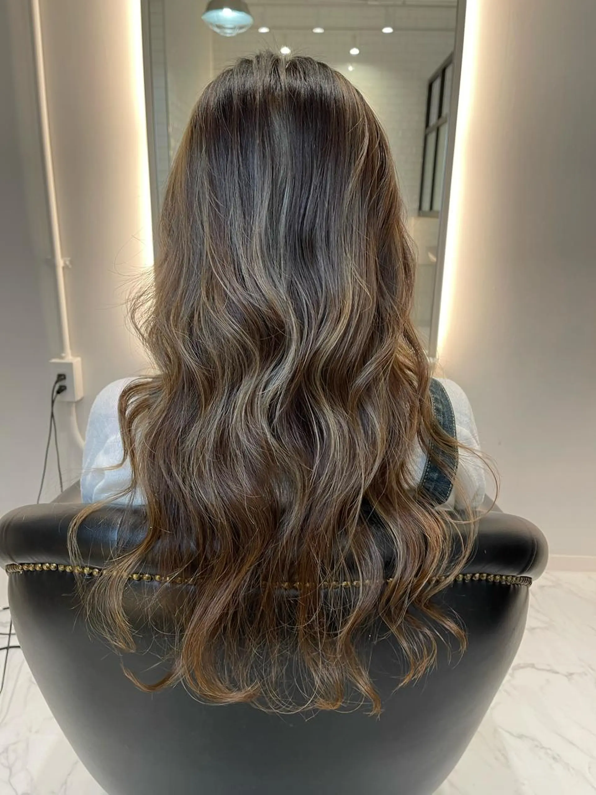 ロング カラー ヘアカラー トリートメント &chaLme   心斎橋所属・emi/髪質改善/ 韓国風/艶カラーのヘアスタイル