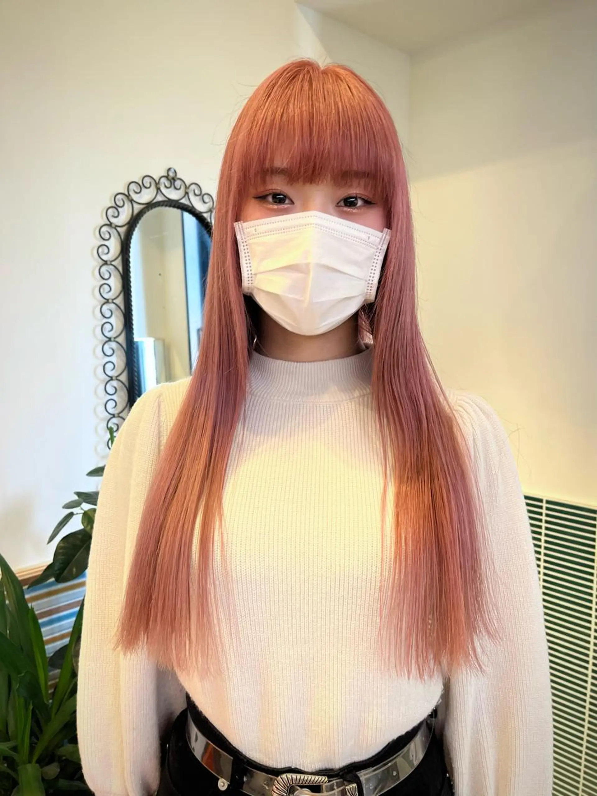 ロング カラー ベージュカラー ブリーチ ピンクカラー ピンクベージュ ヘアカラー トリートメント 🩷ハイトーン透明感 レイヤー🩷ユリカのヘアスタイル