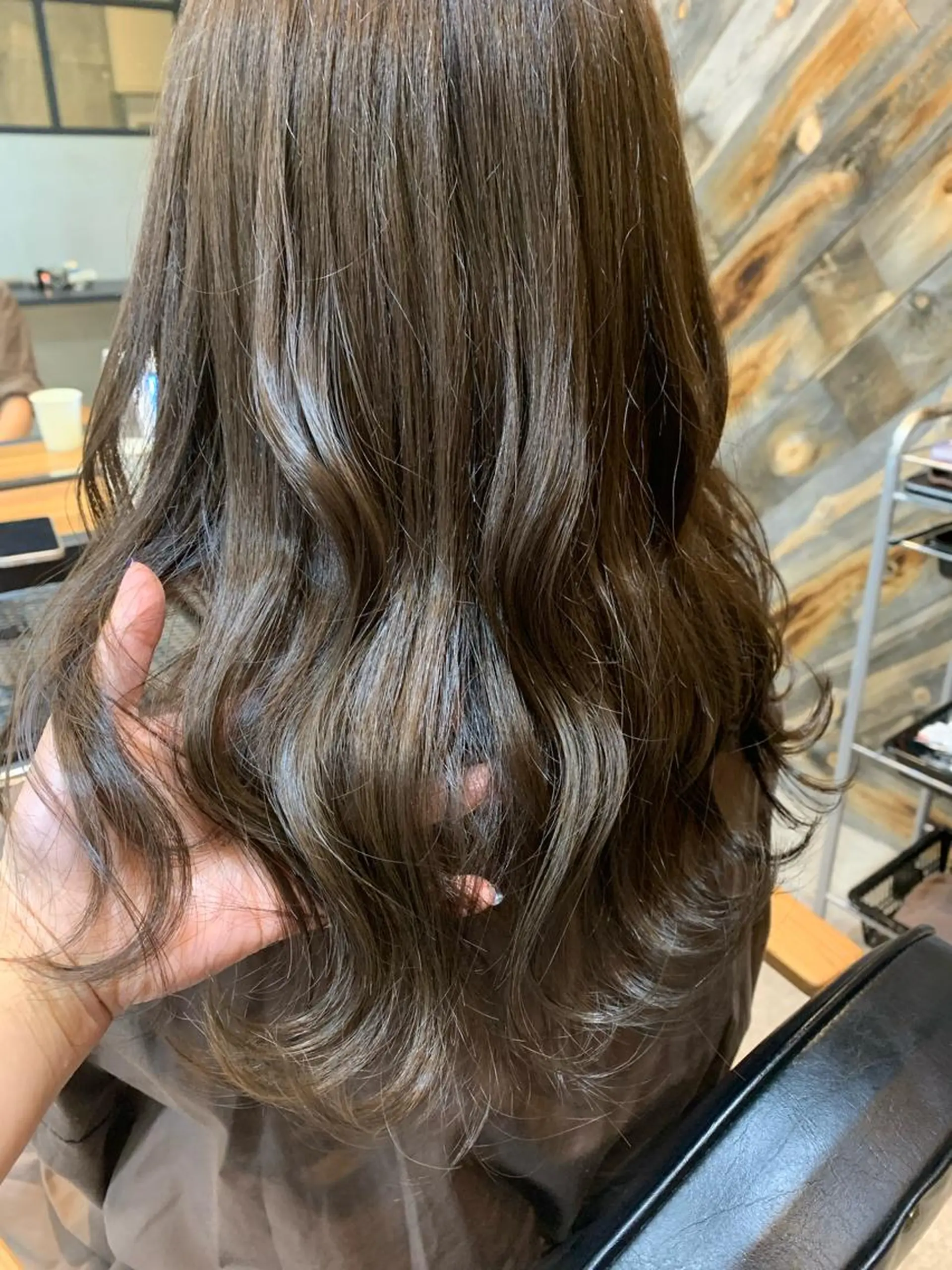 ロング ロング カット ヘアカラー トリートメント 山本 みきのヘアスタイル