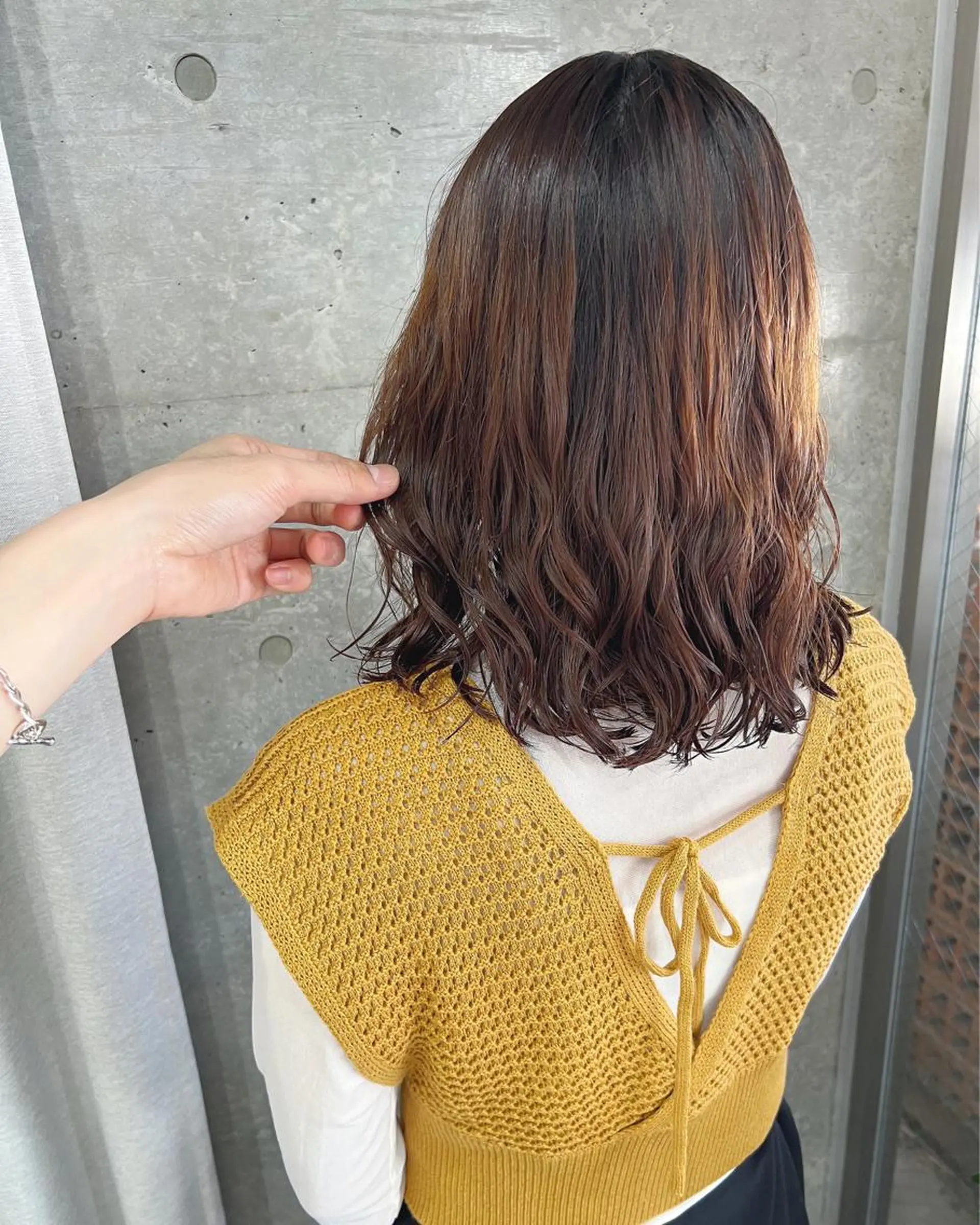 ミディアム パーマ ボブパーマコテ巻き風 パーマNo1深江秀平のヘアスタイル